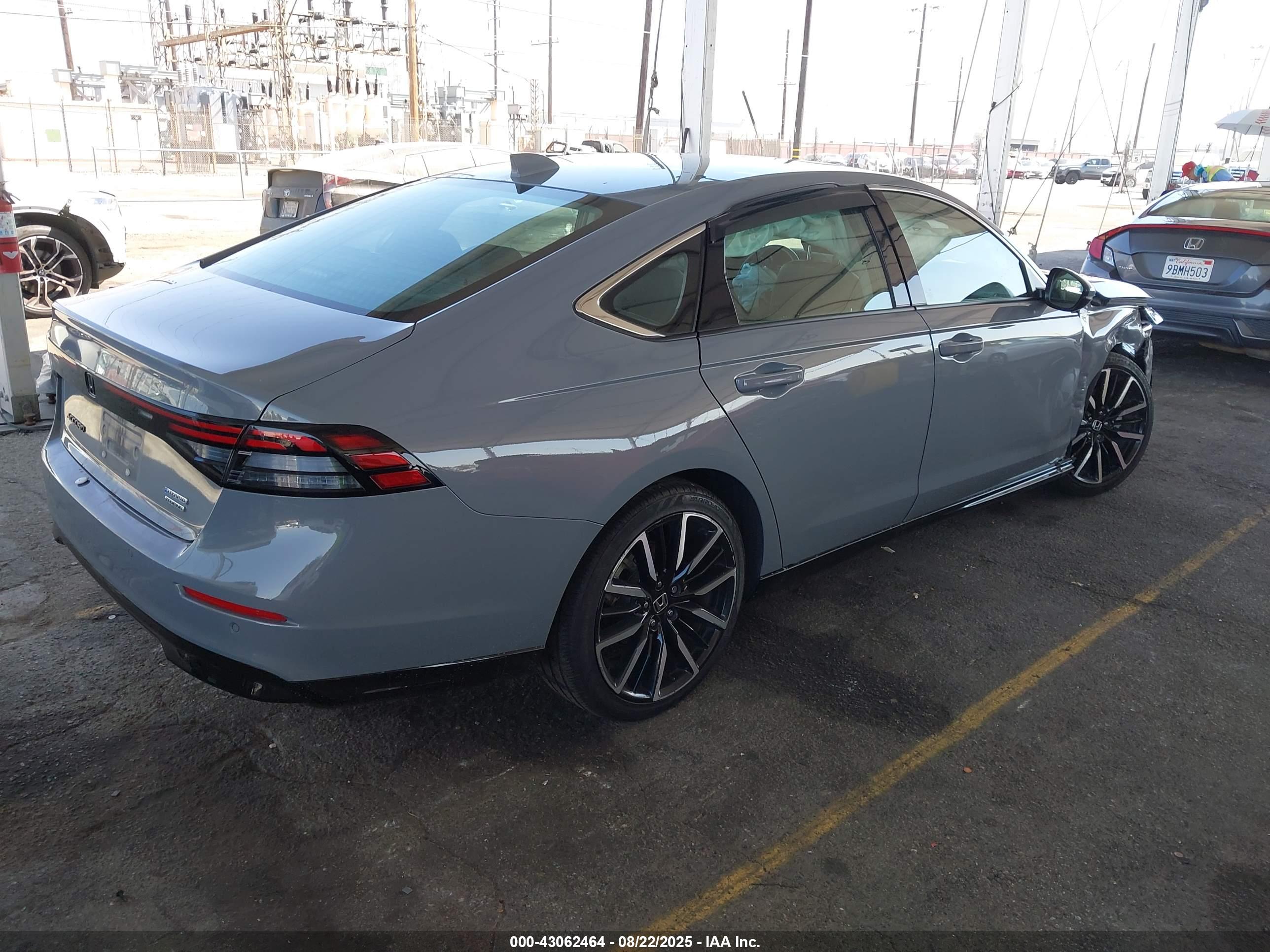 HONDA ACCORD image 4