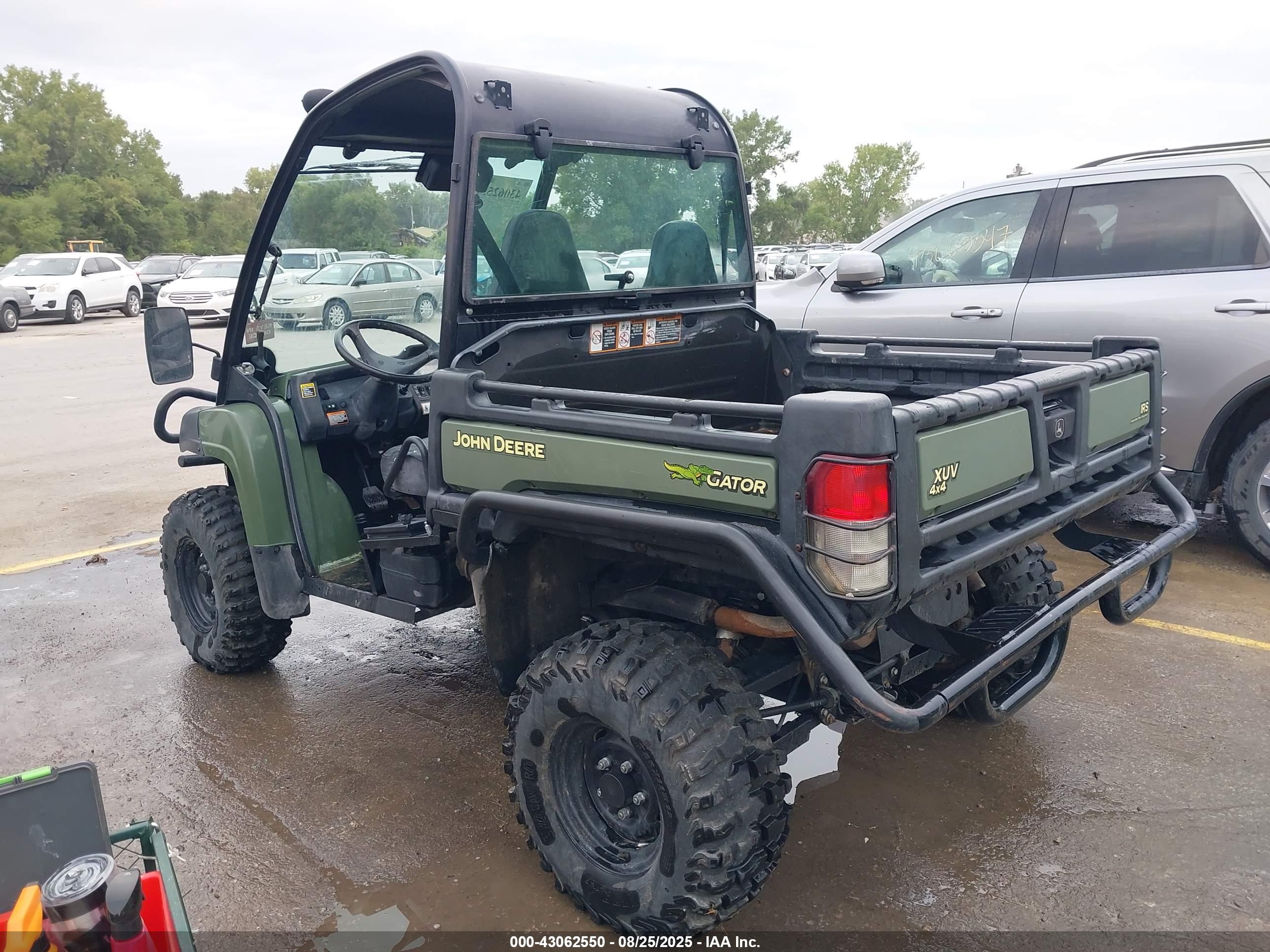 JOHN DEER image 3