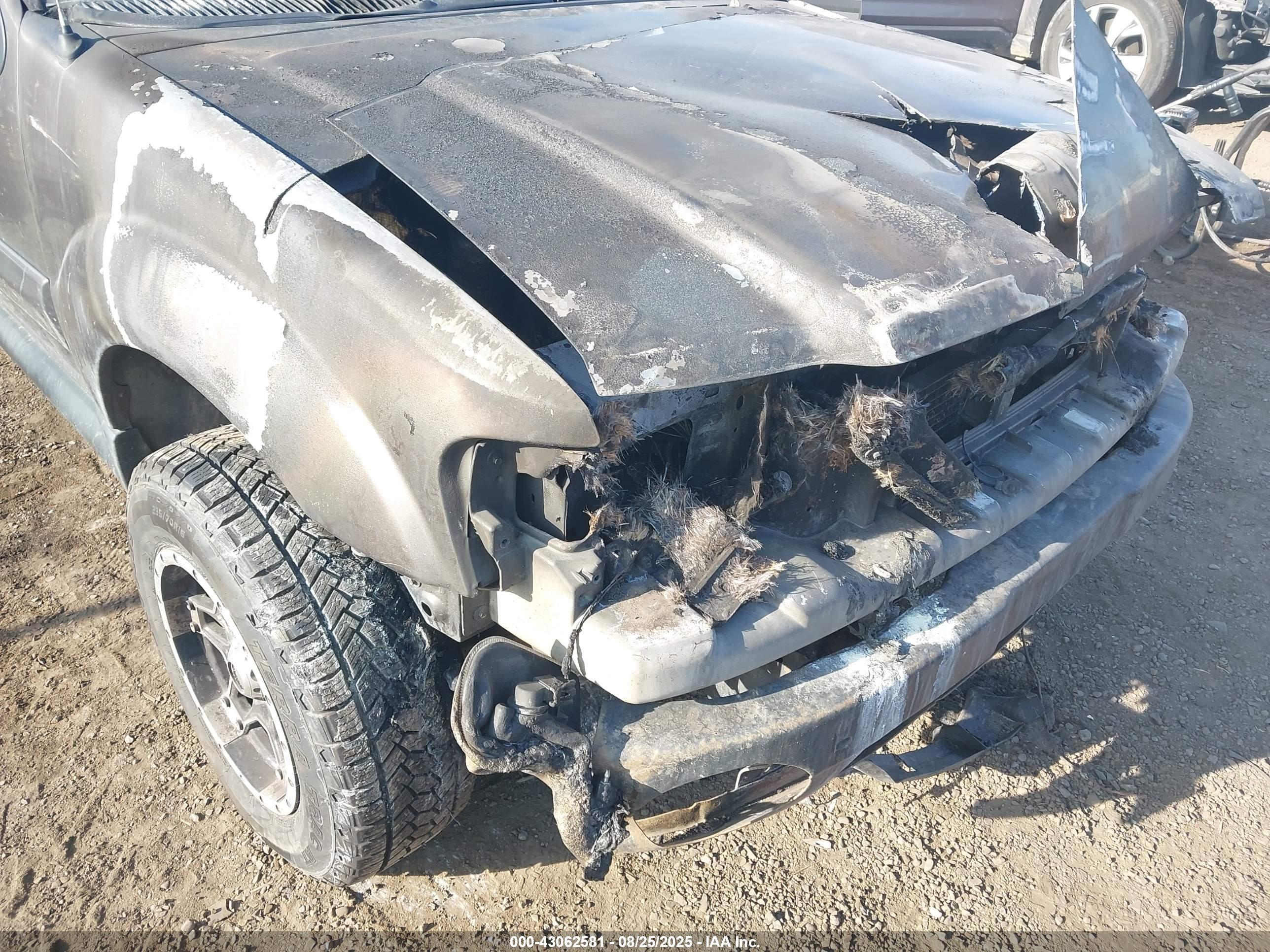 FORD EXPLORER image 6