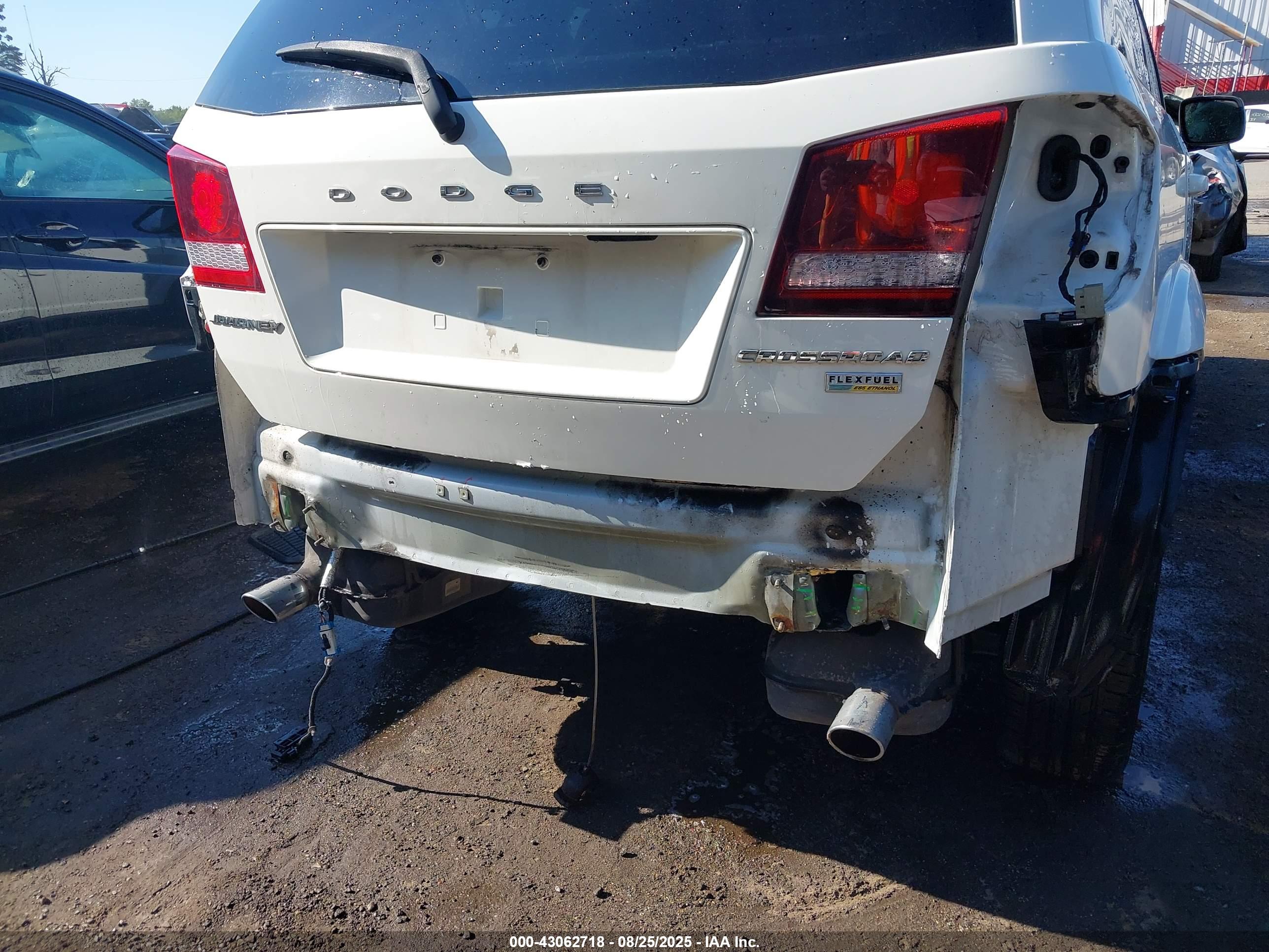 DODGE JOURNEY image 6