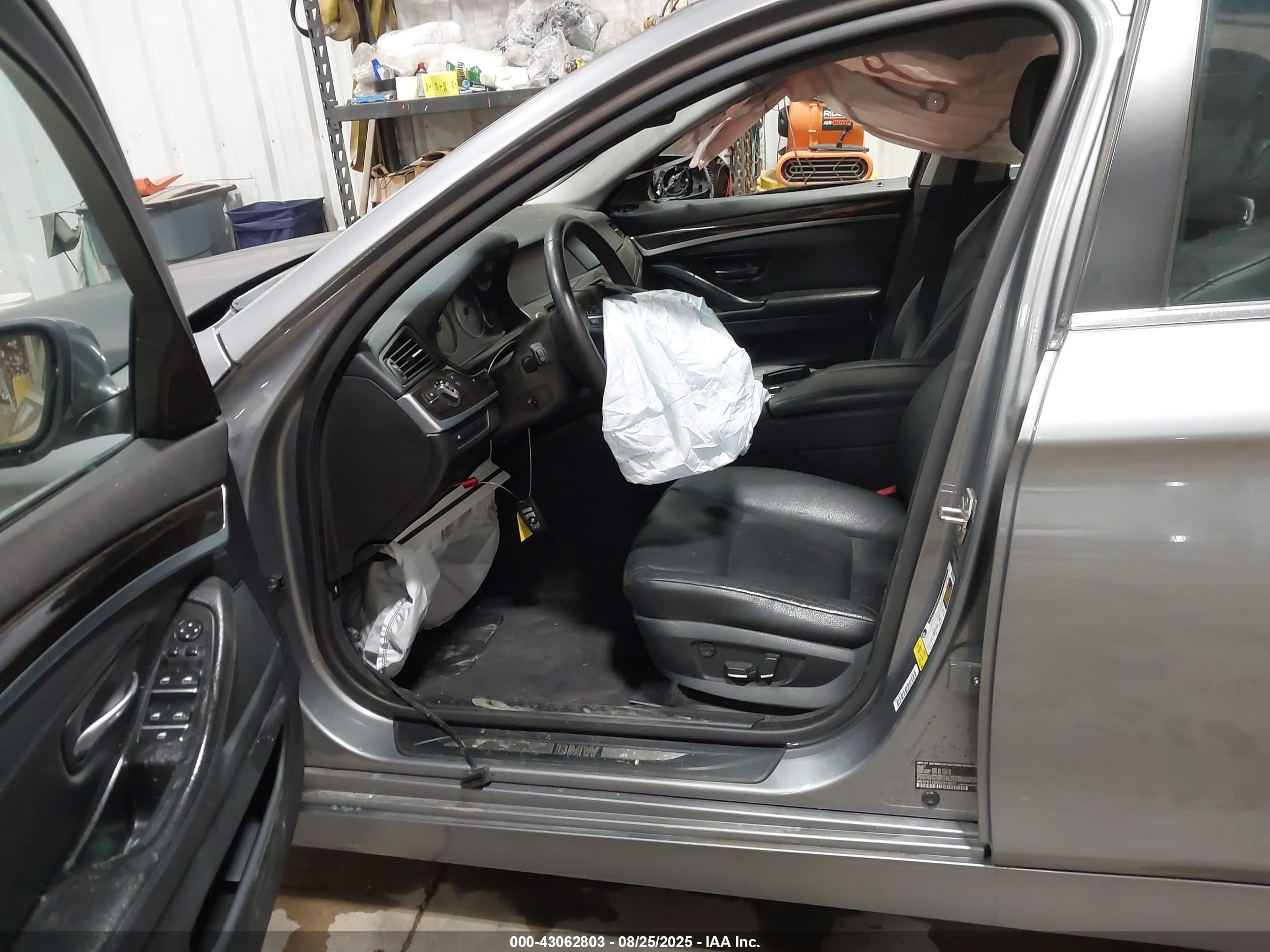 BMW 535I image 5