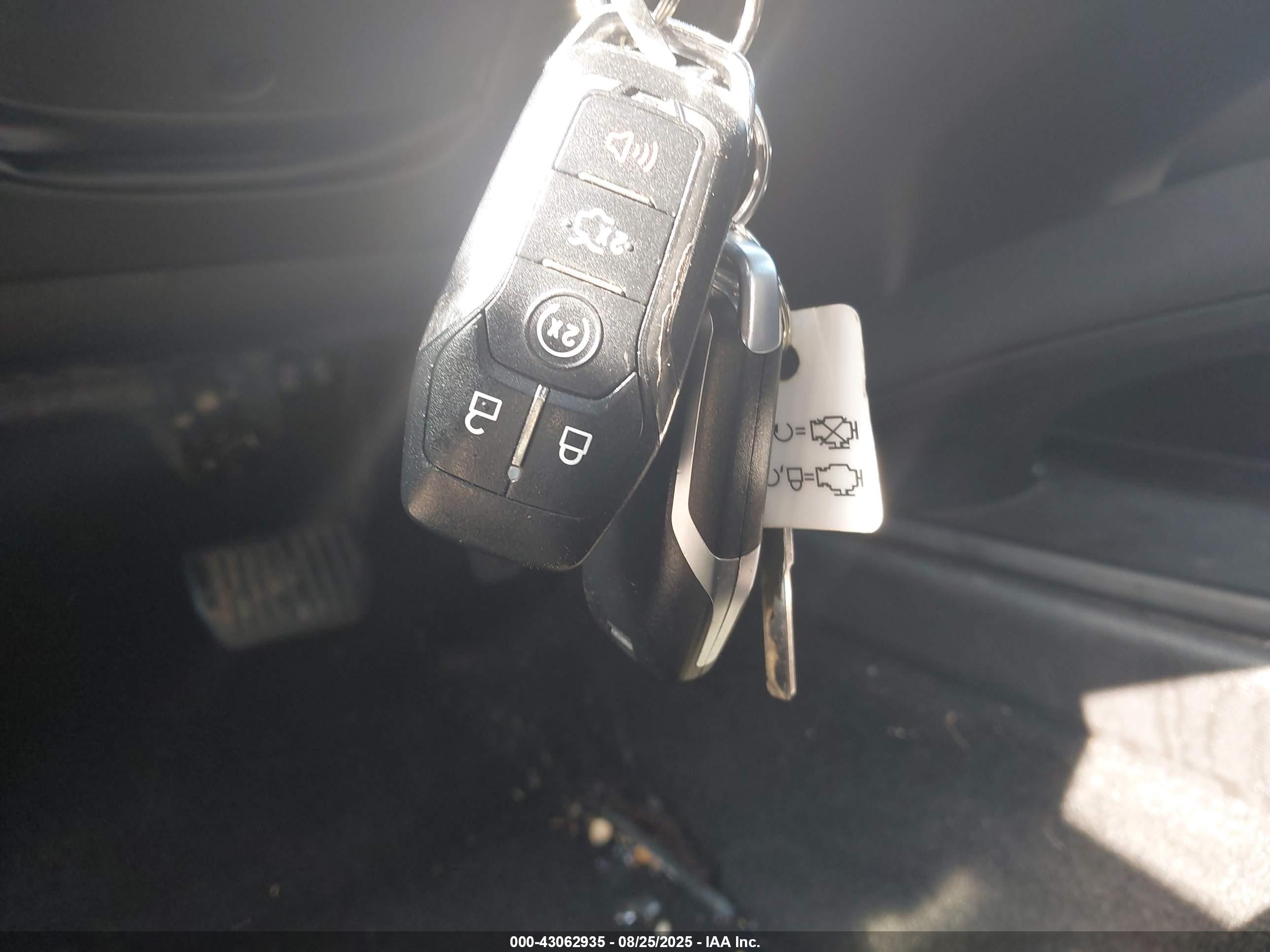 LINCOLN MKZ image 11