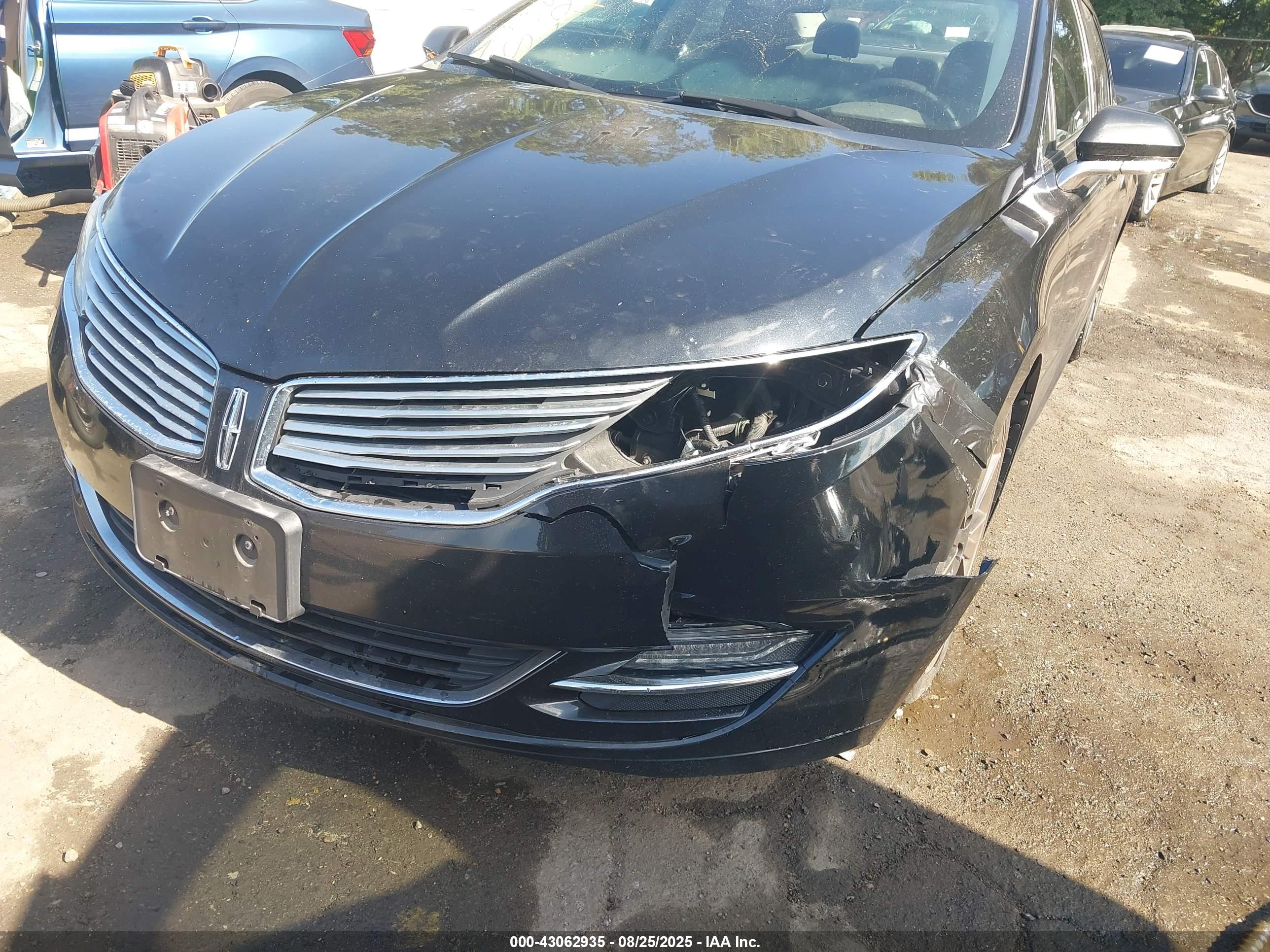 LINCOLN MKZ image 6