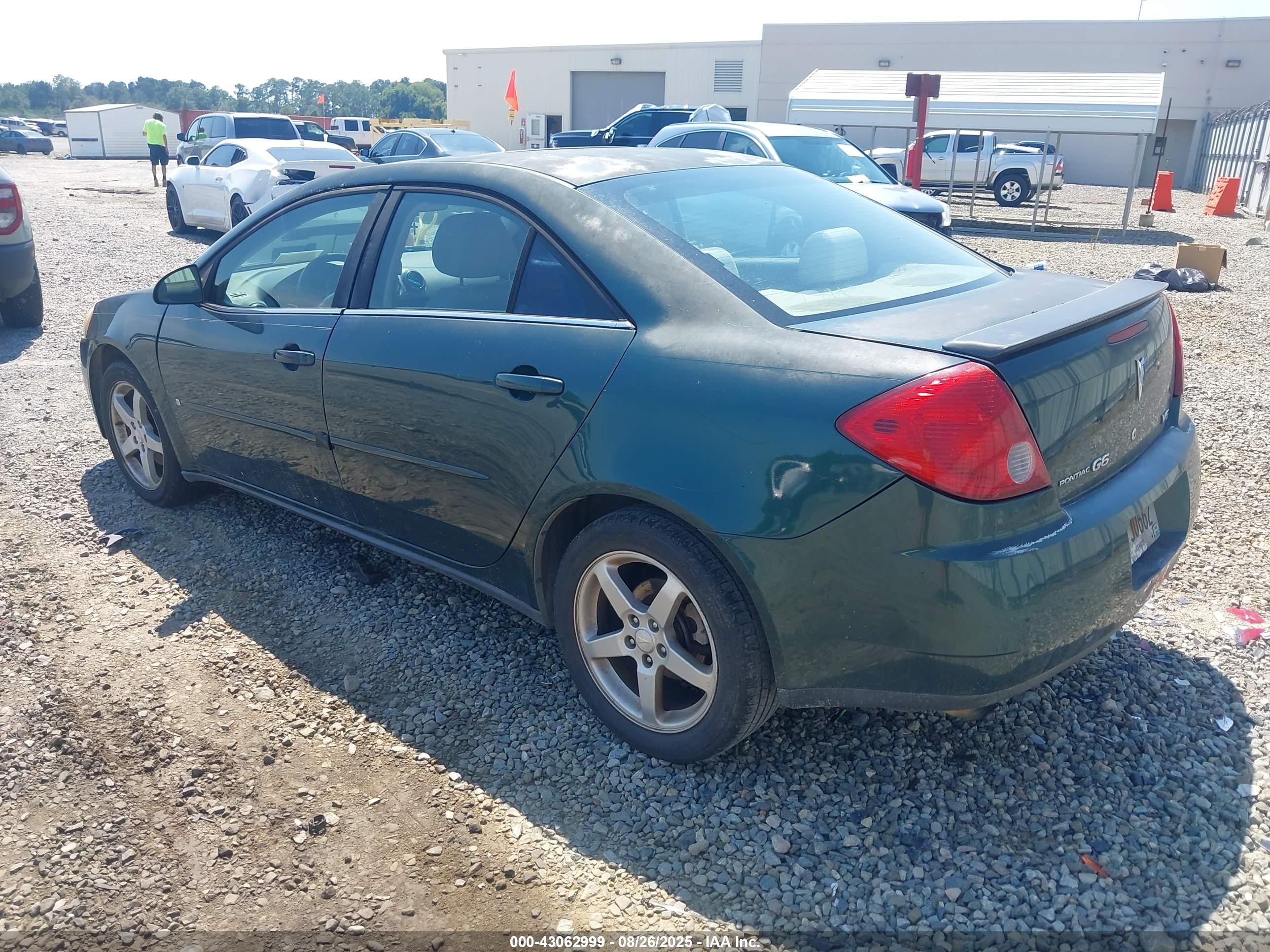 PONTIAC G6 image 3