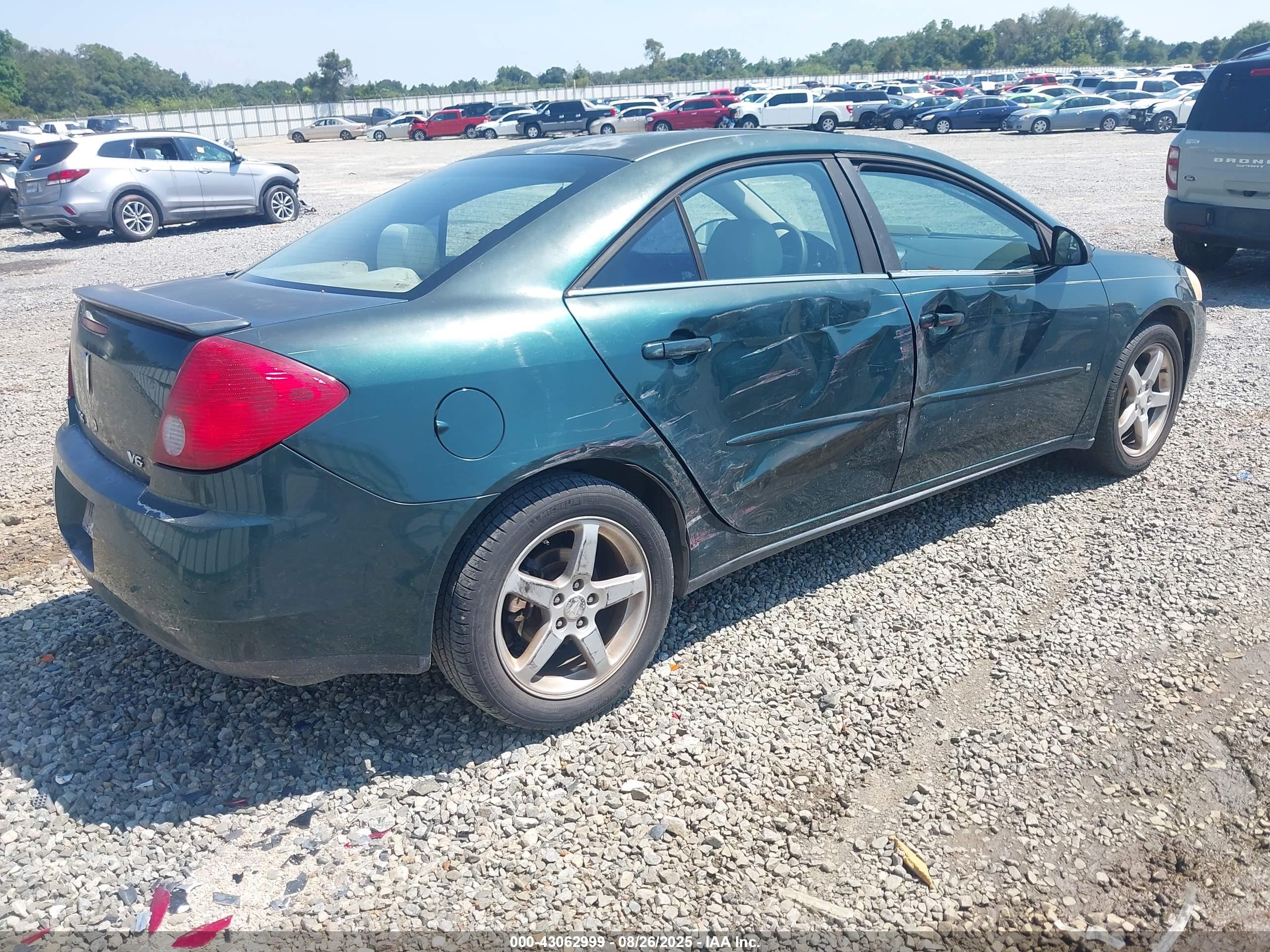 PONTIAC G6 image 4