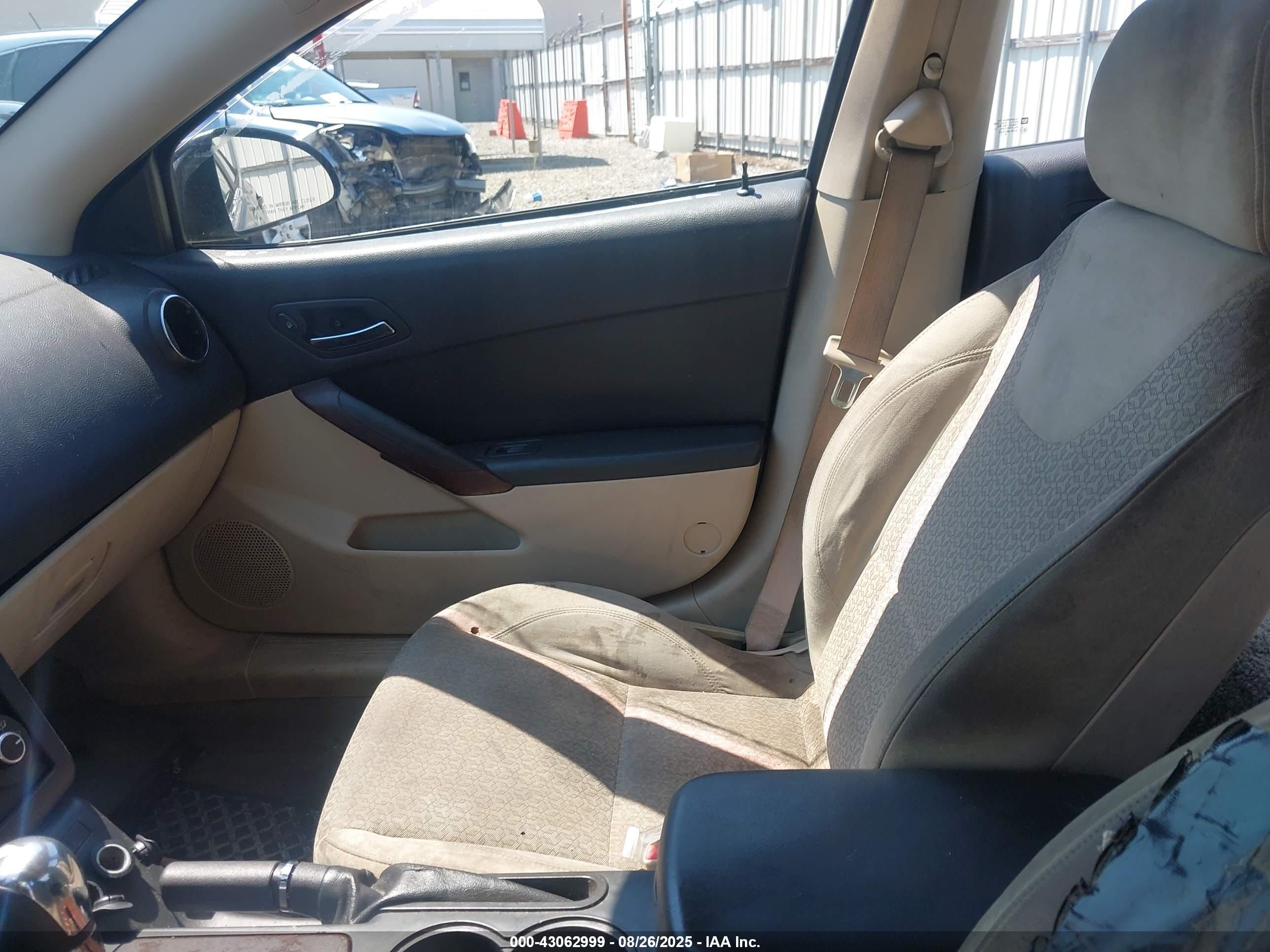 PONTIAC G6 image 5