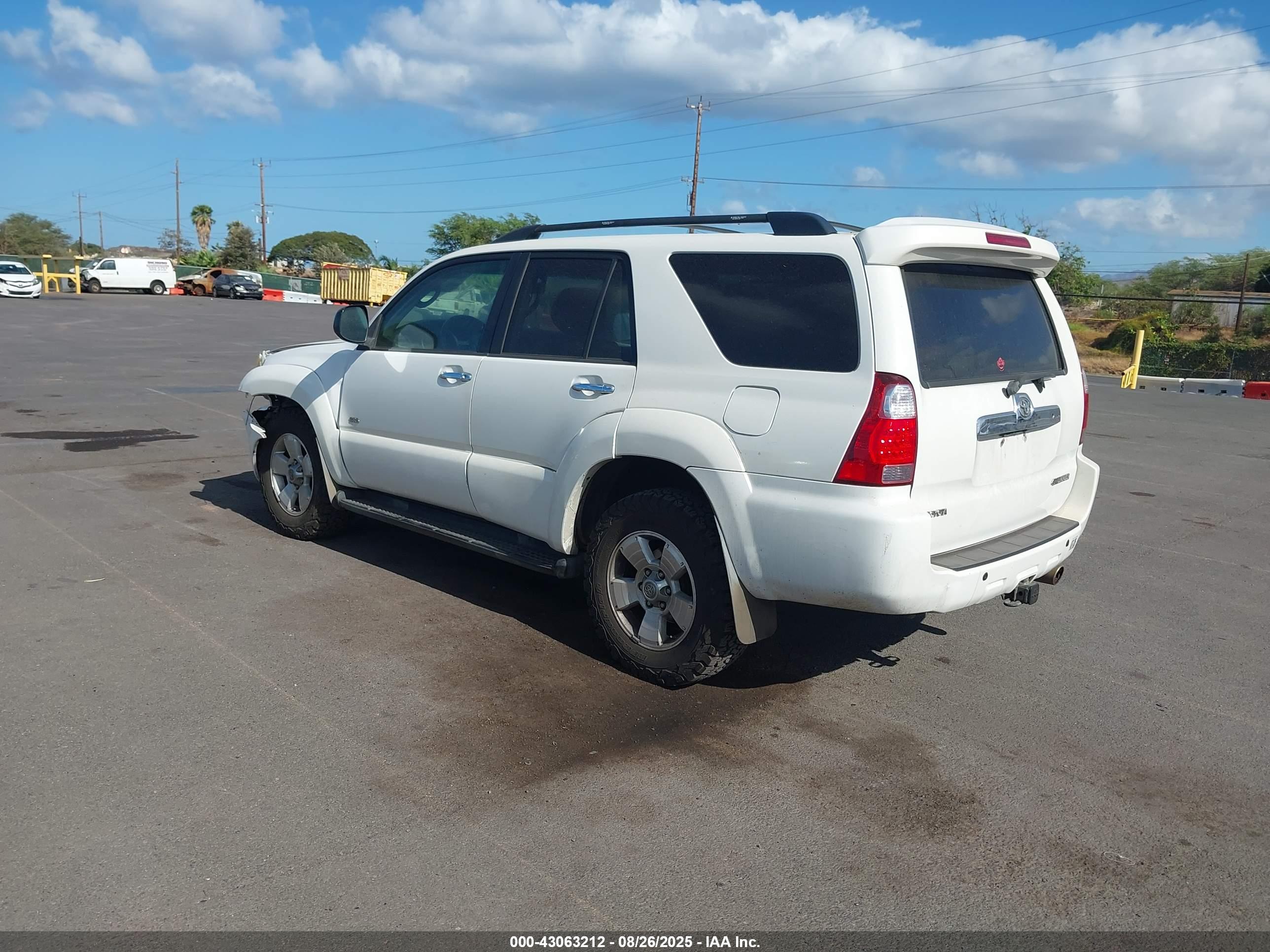 TOYOTA 4RUNNER image 3