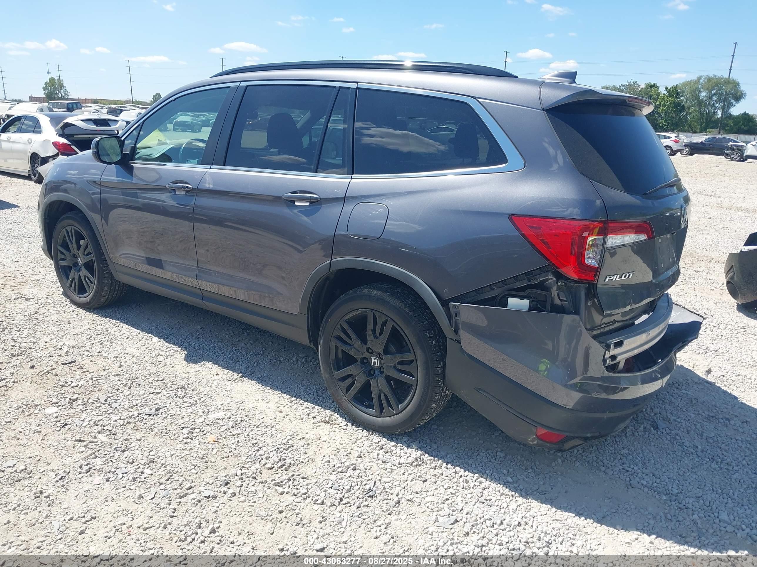 HONDA PILOT image 3
