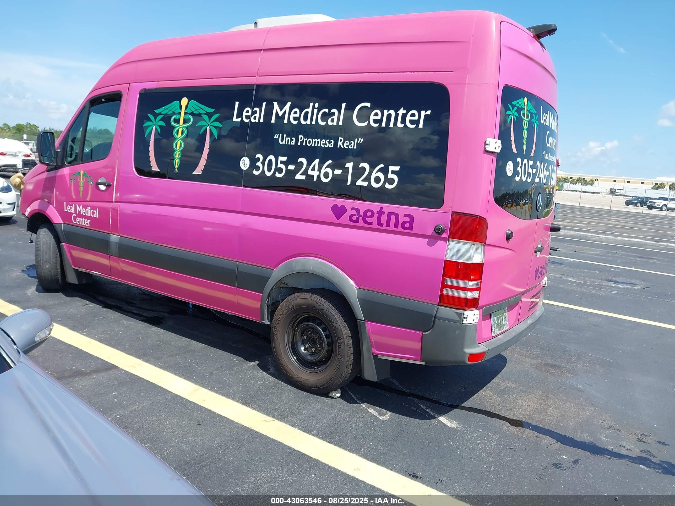 MERCEDES-BENZ SPRINTER image 3