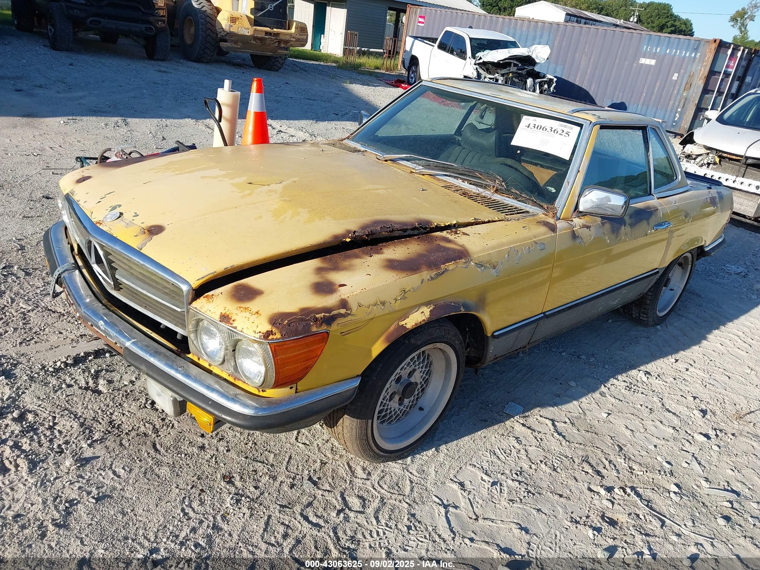 MERCEDES 280SE image 2