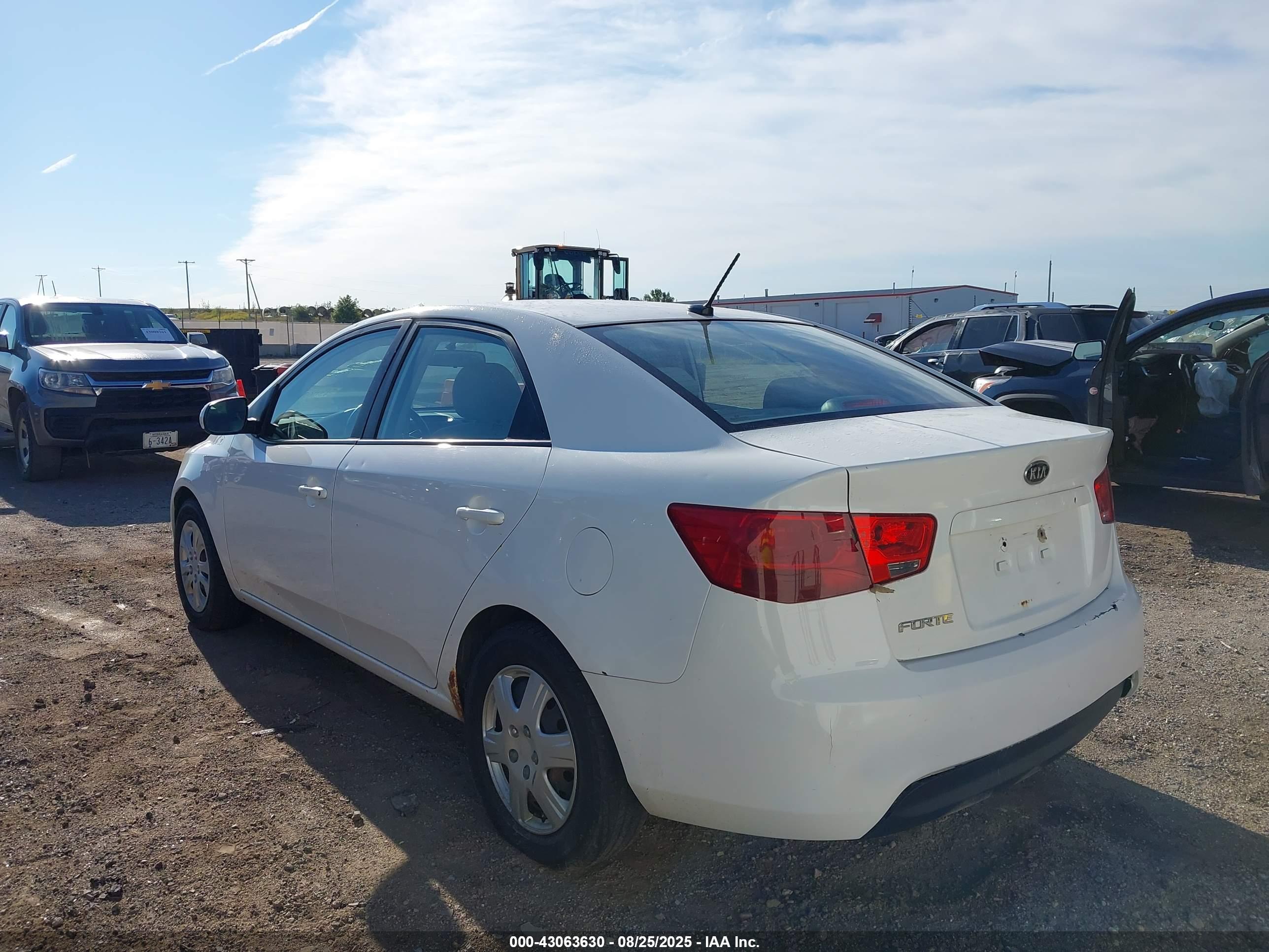 KIA FORTE image 3