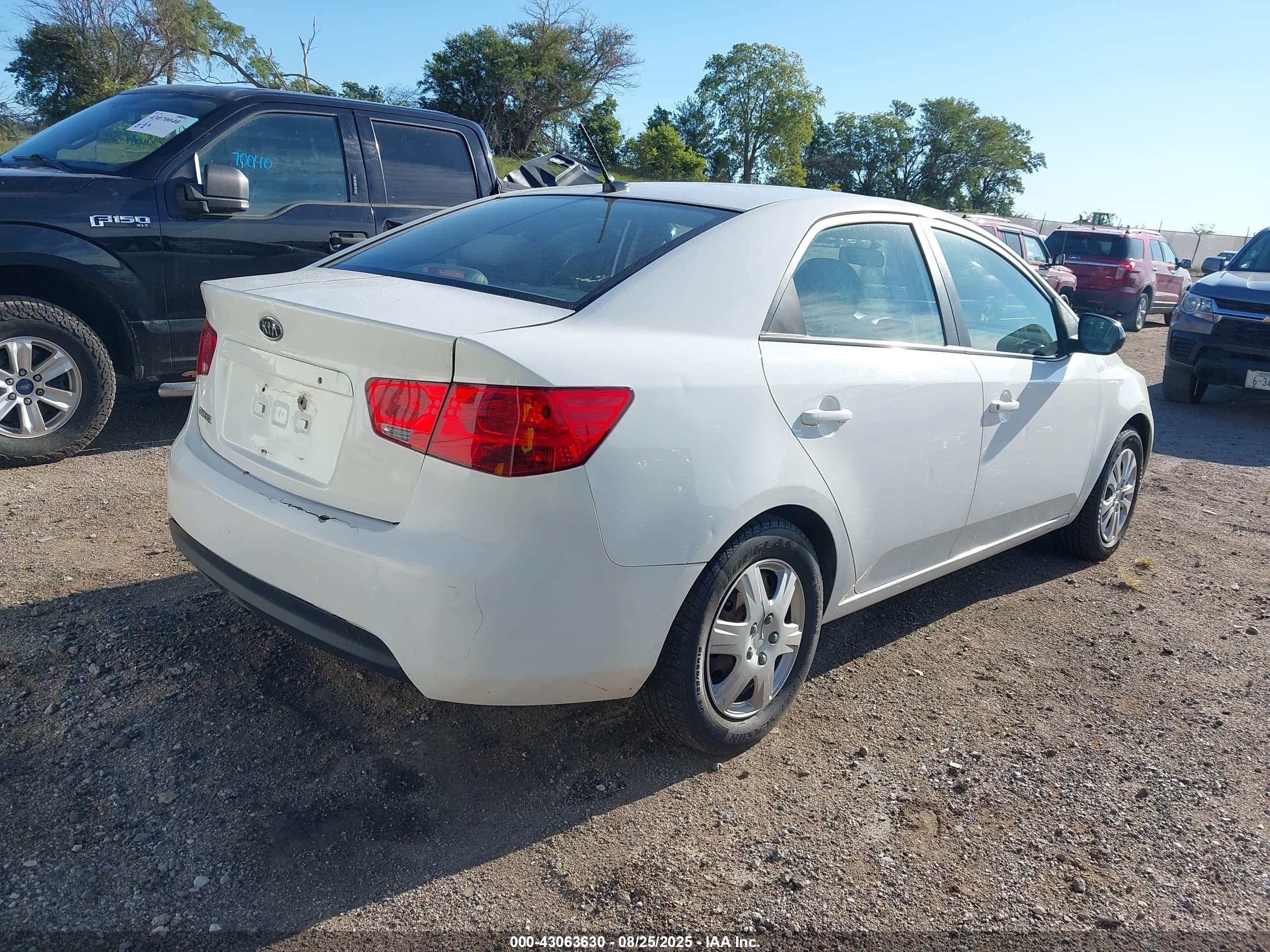 KIA FORTE image 4