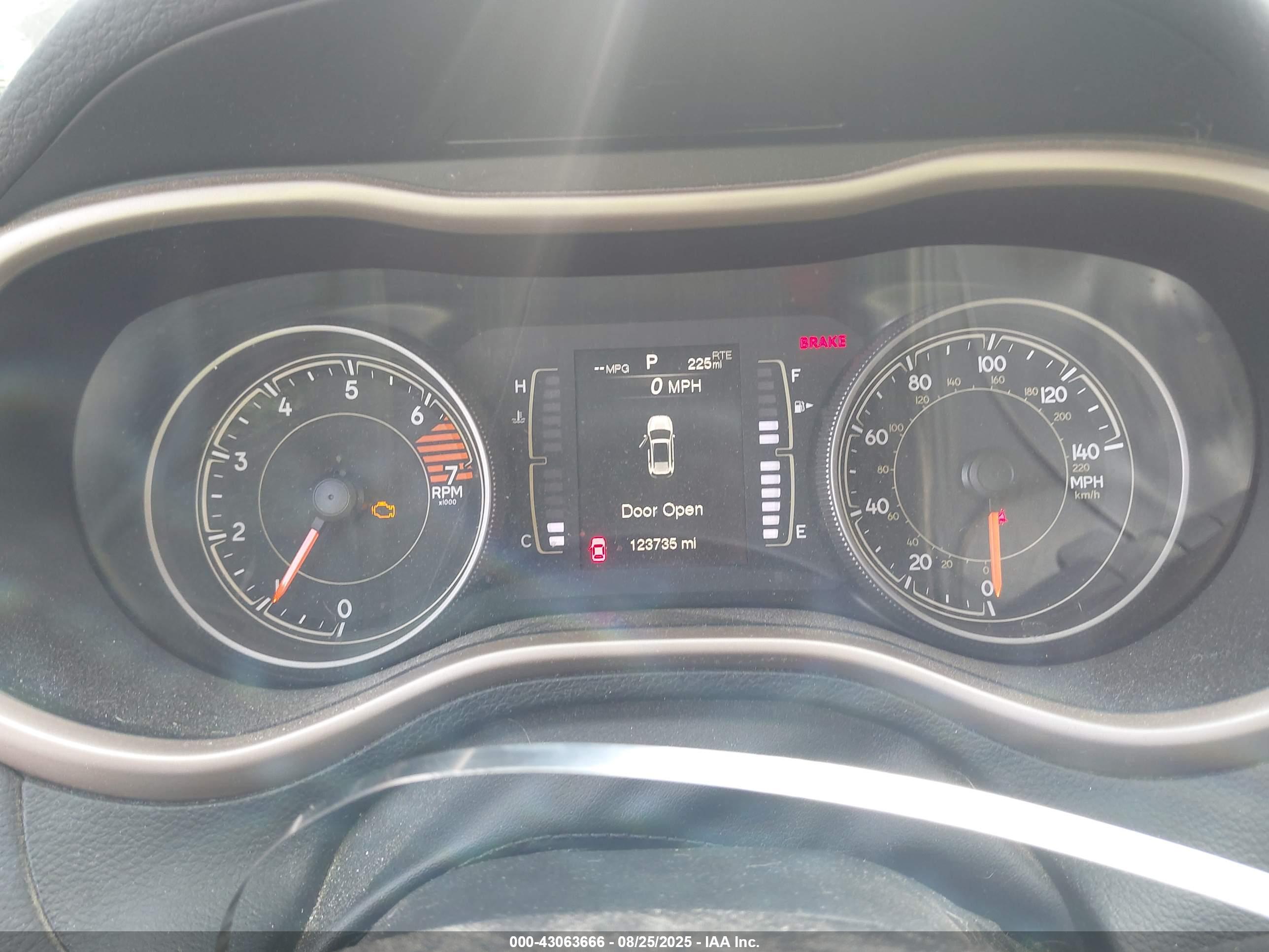 JEEP CHEROKEE image 7
