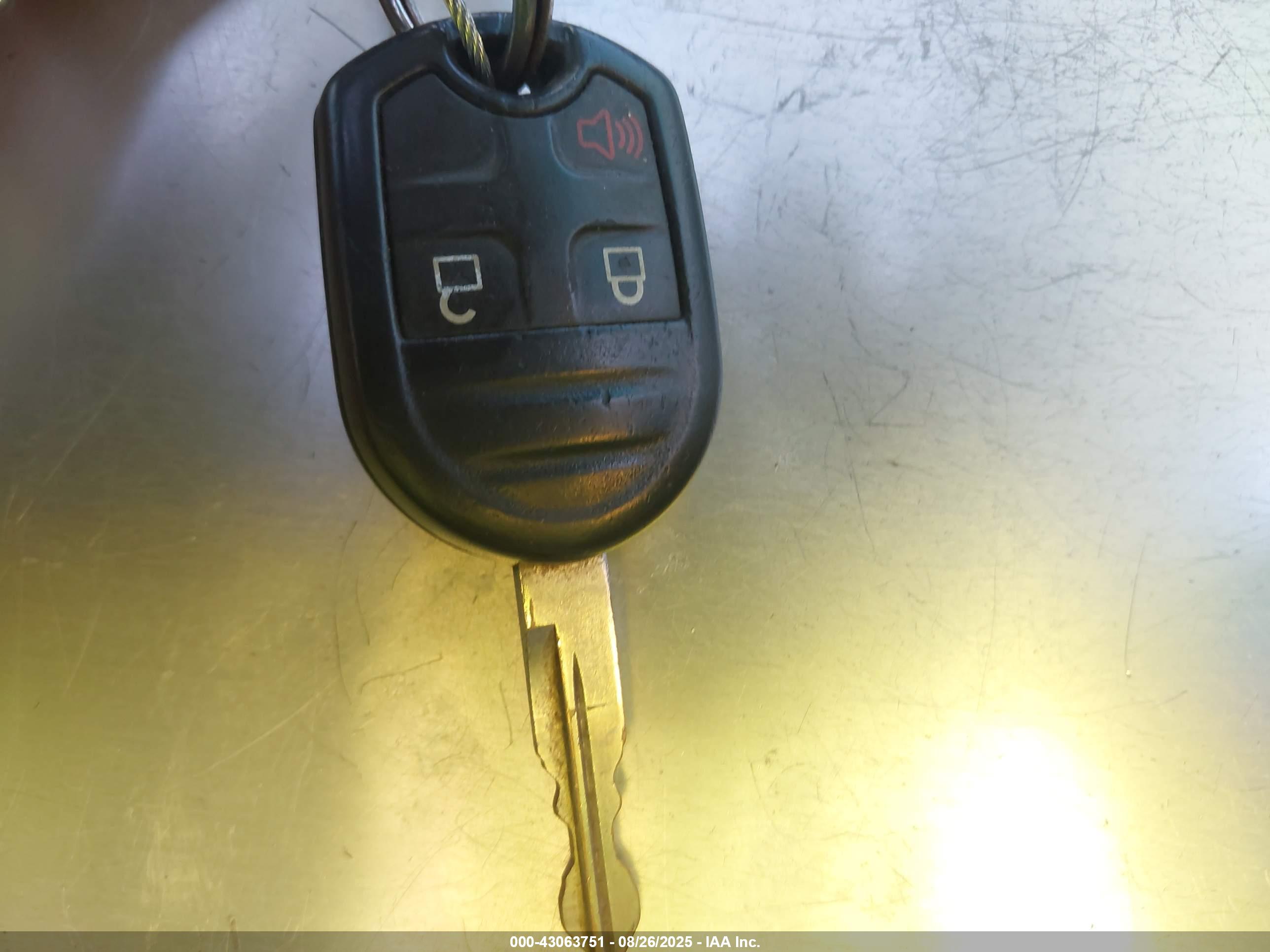 FORD EXPLORER image 11