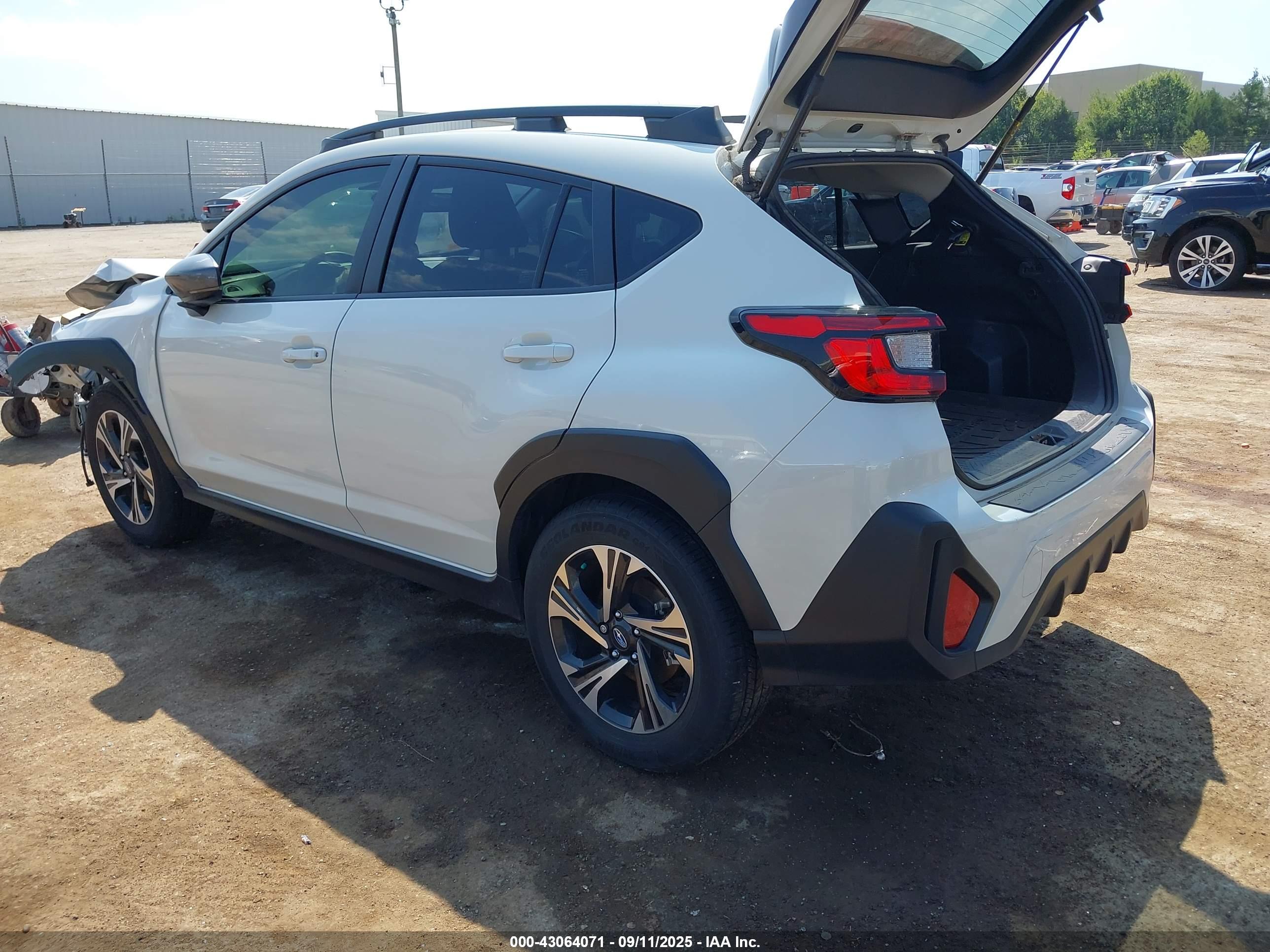SUBARU CROSSTREK image 3