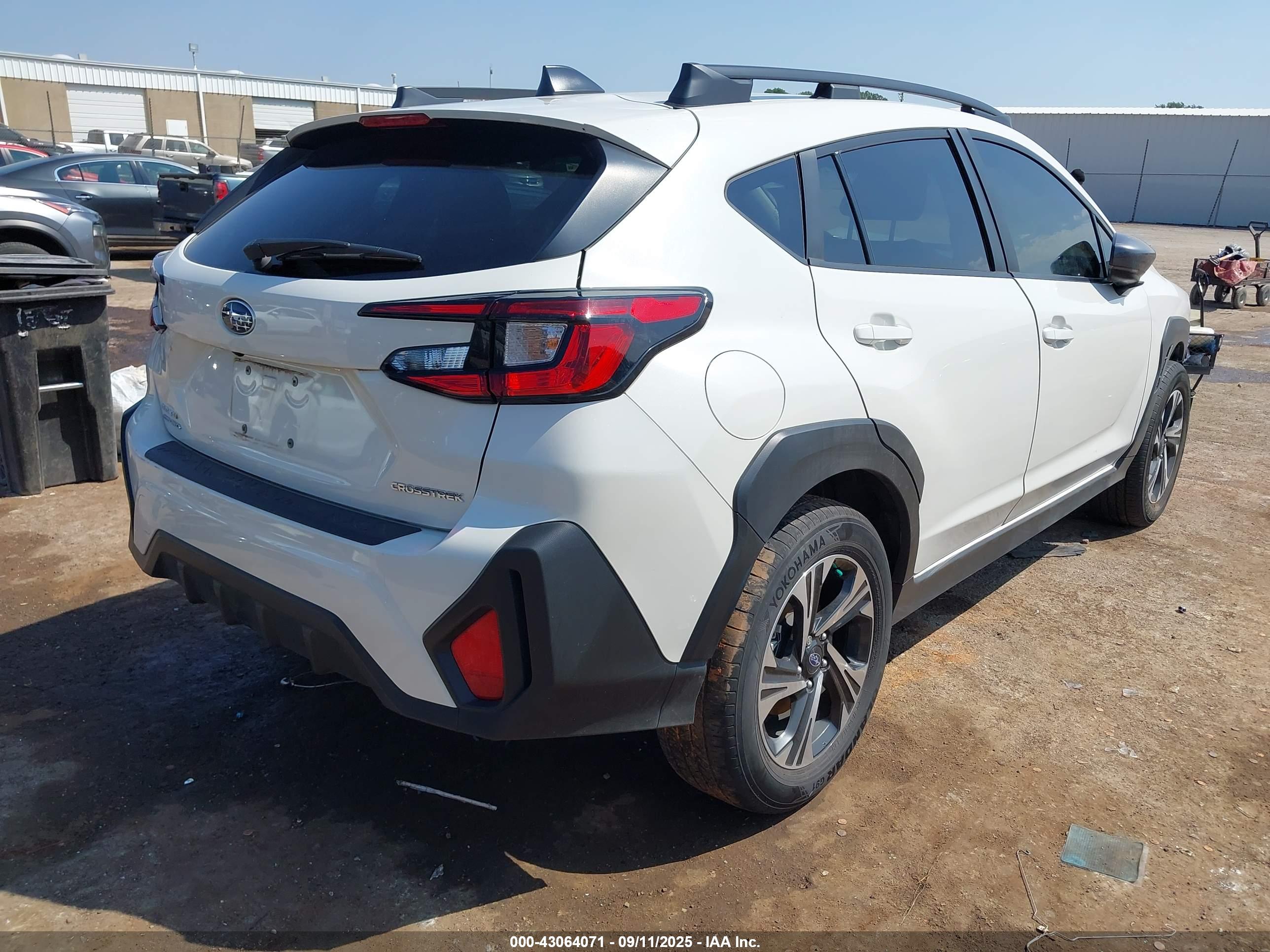 SUBARU CROSSTREK image 4