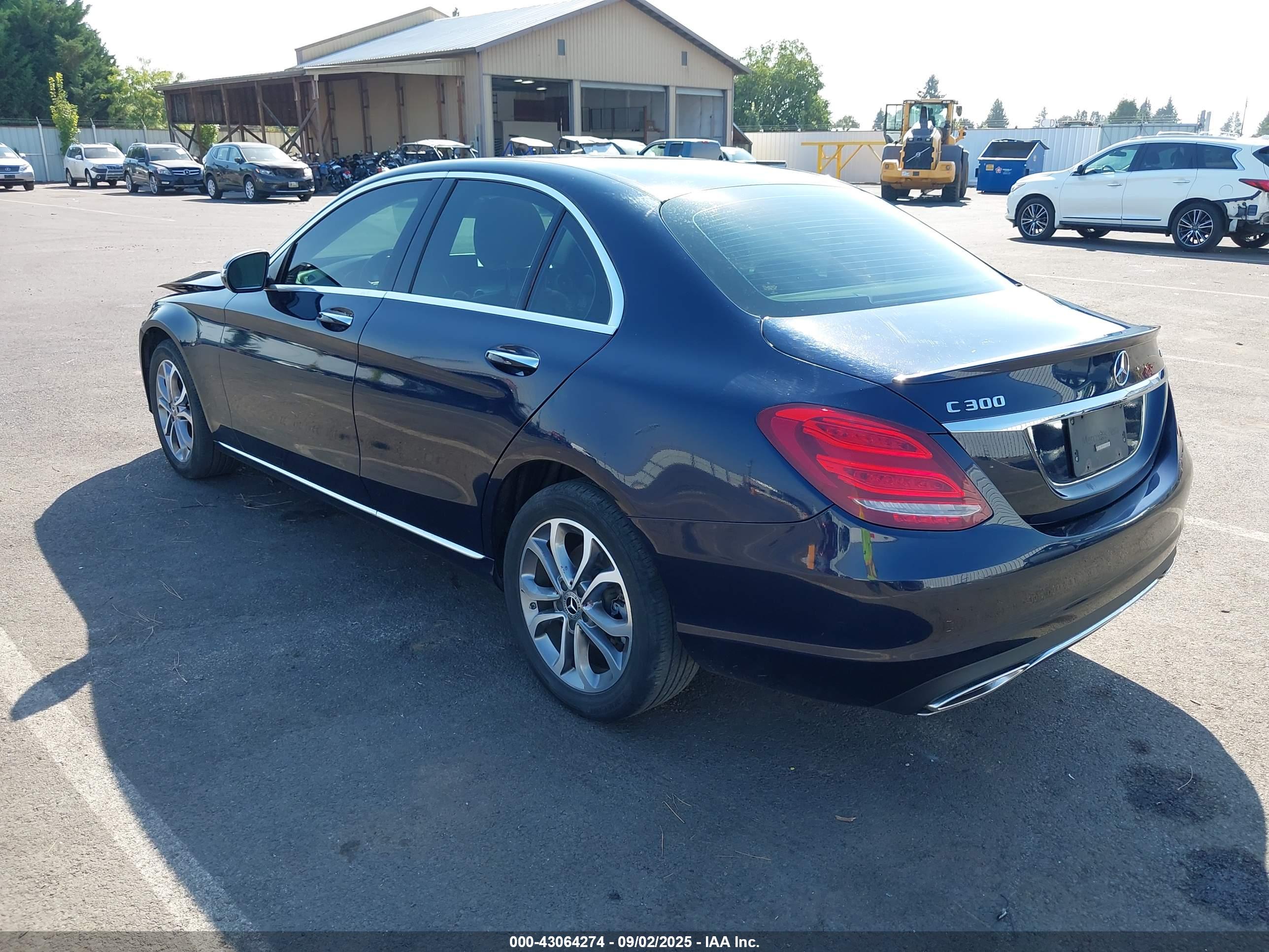 MERCEDES-BENZ C image 3