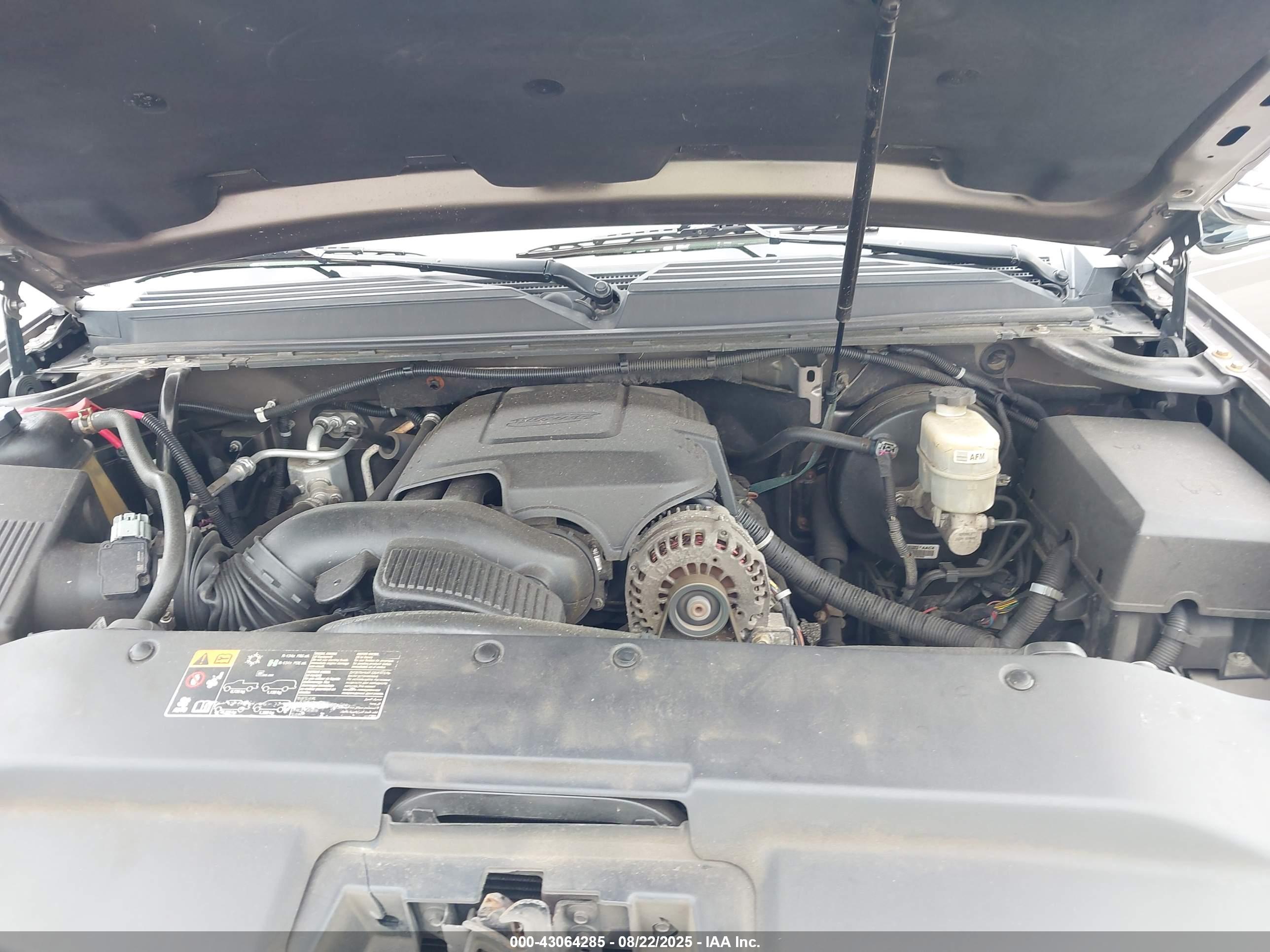CADILLAC ESCALADE image 10