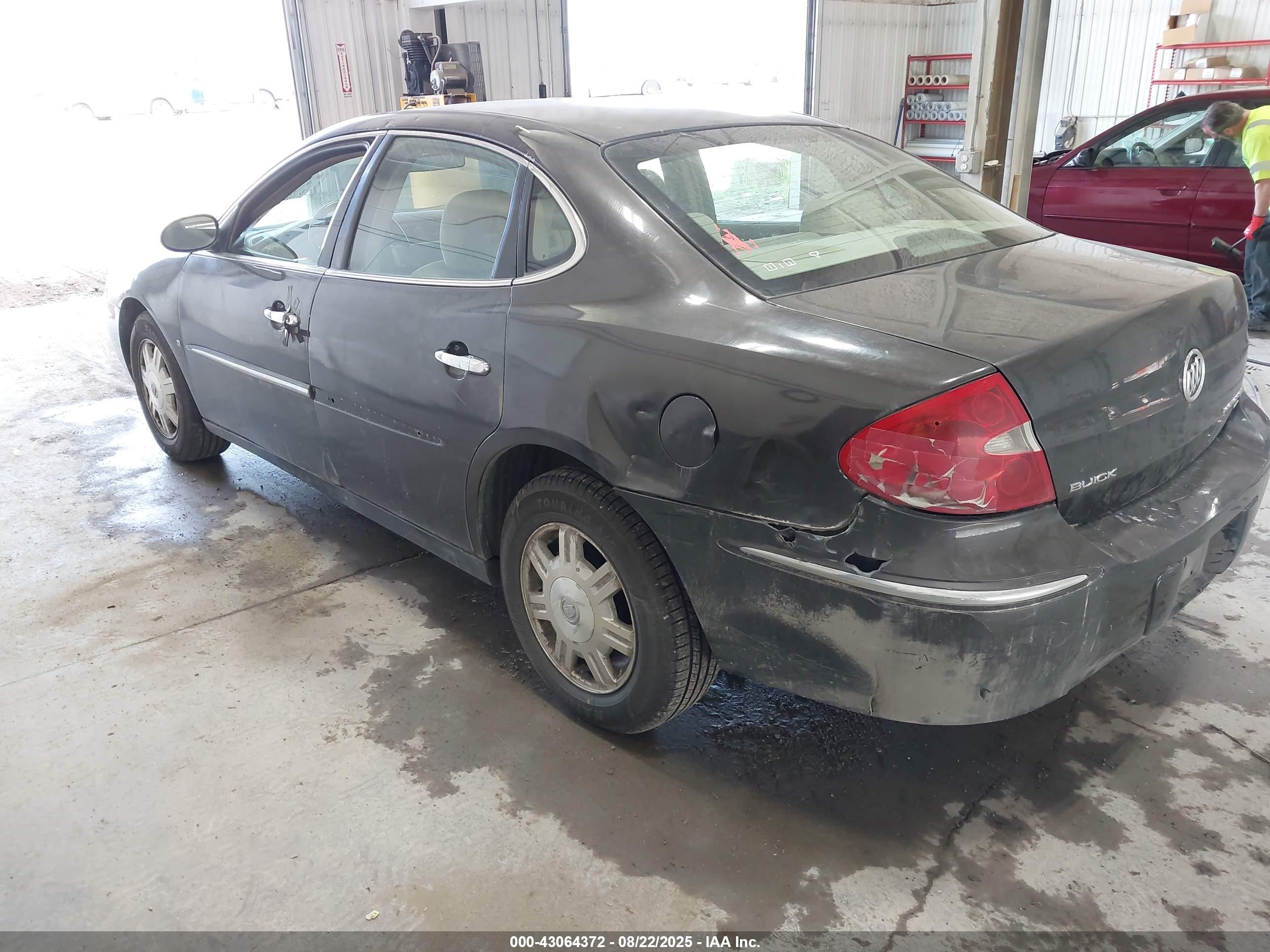 BUICK LACROSSE image 3