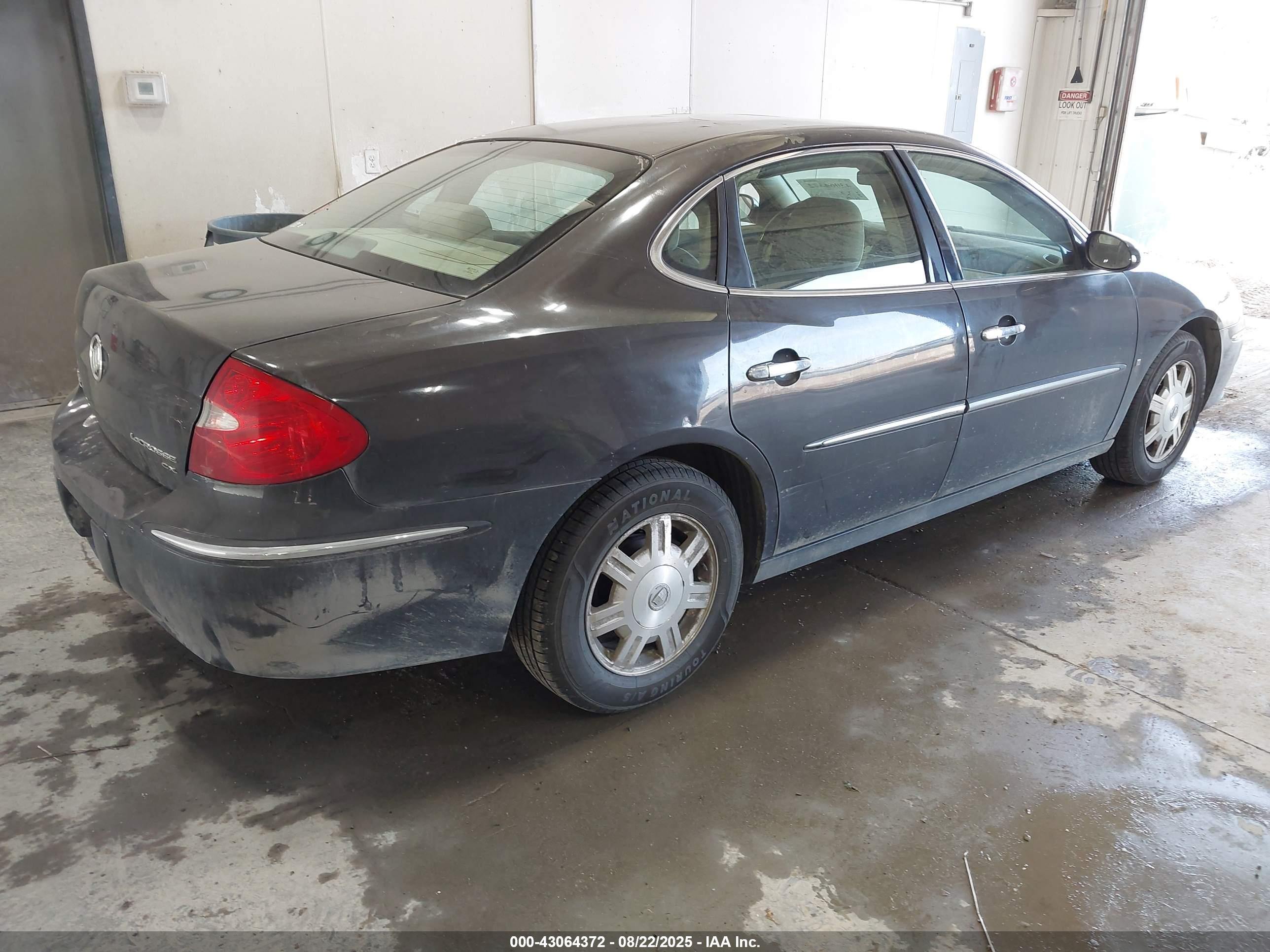 BUICK LACROSSE image 4