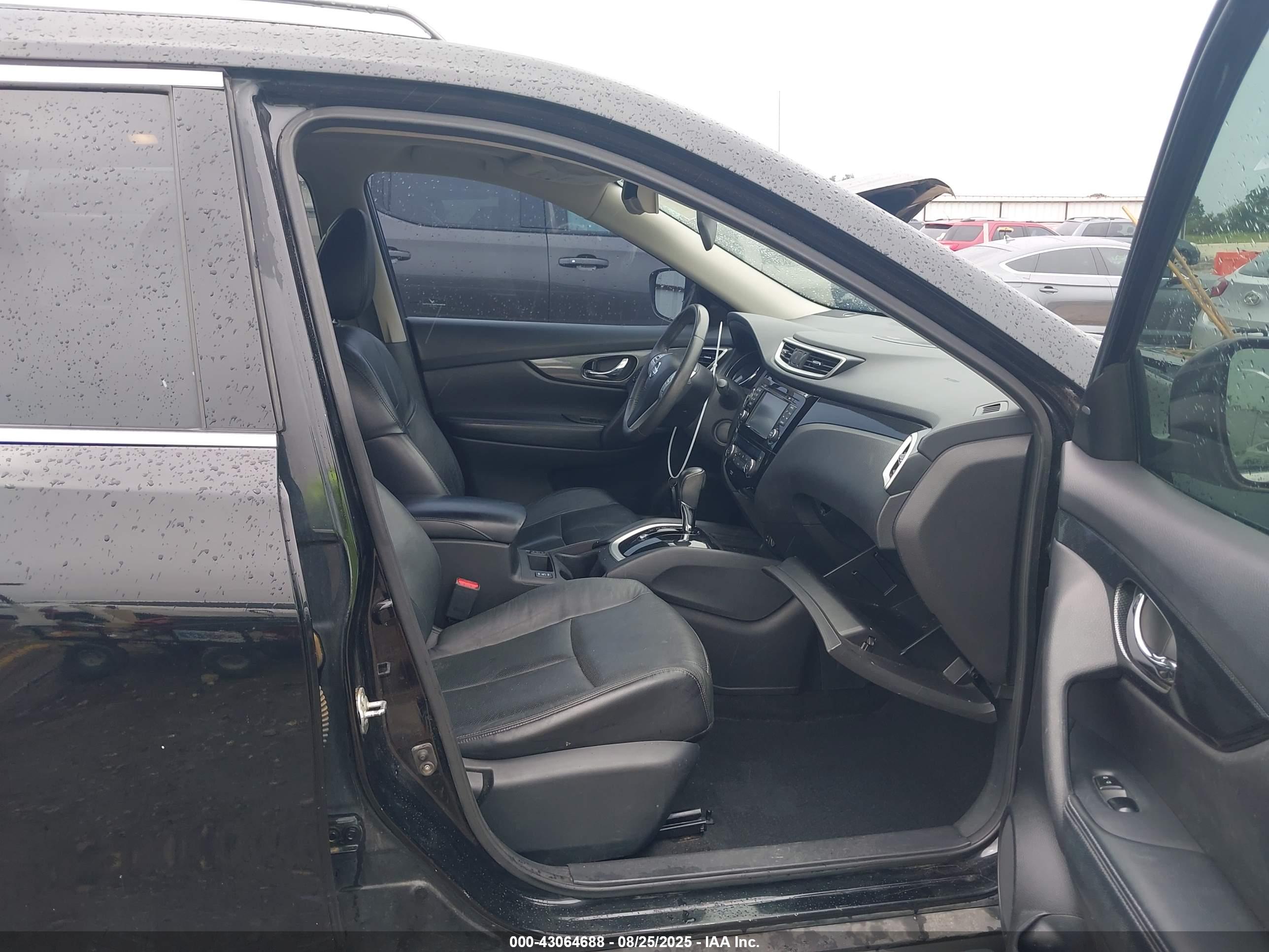 NISSAN ROGUE image 5