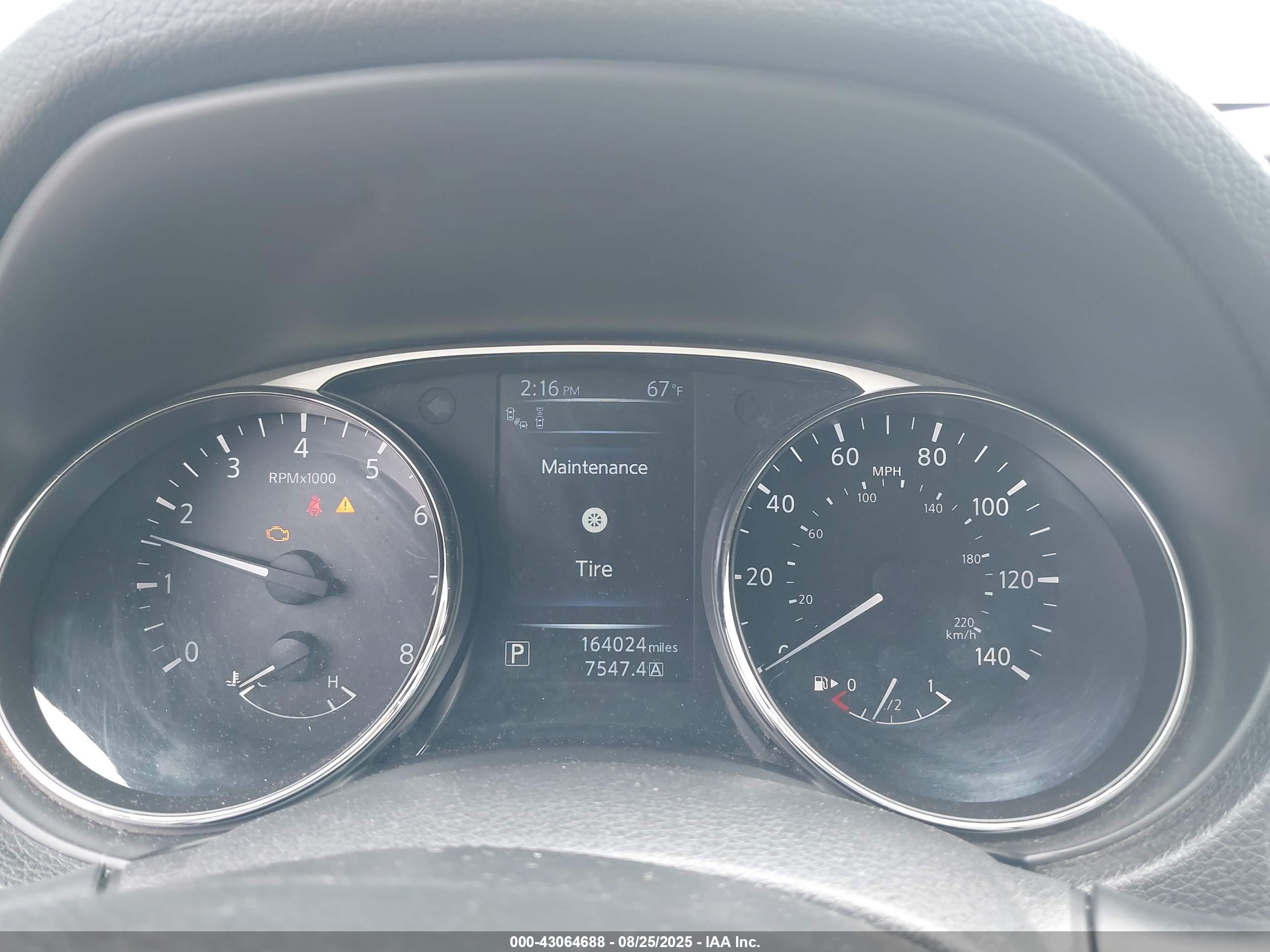 NISSAN ROGUE image 7