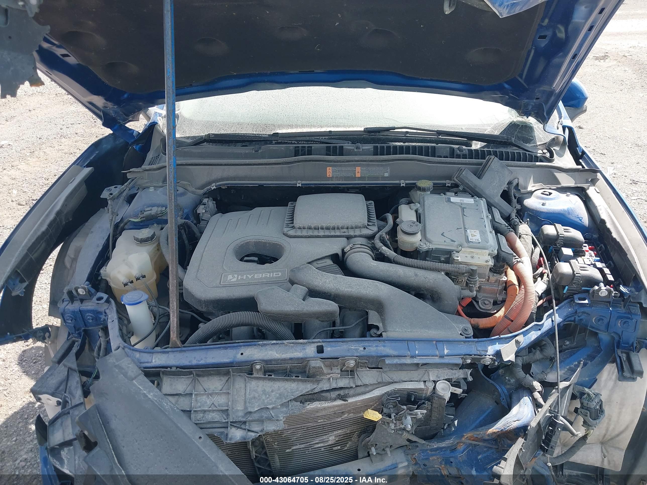 FORD FUSION image 10