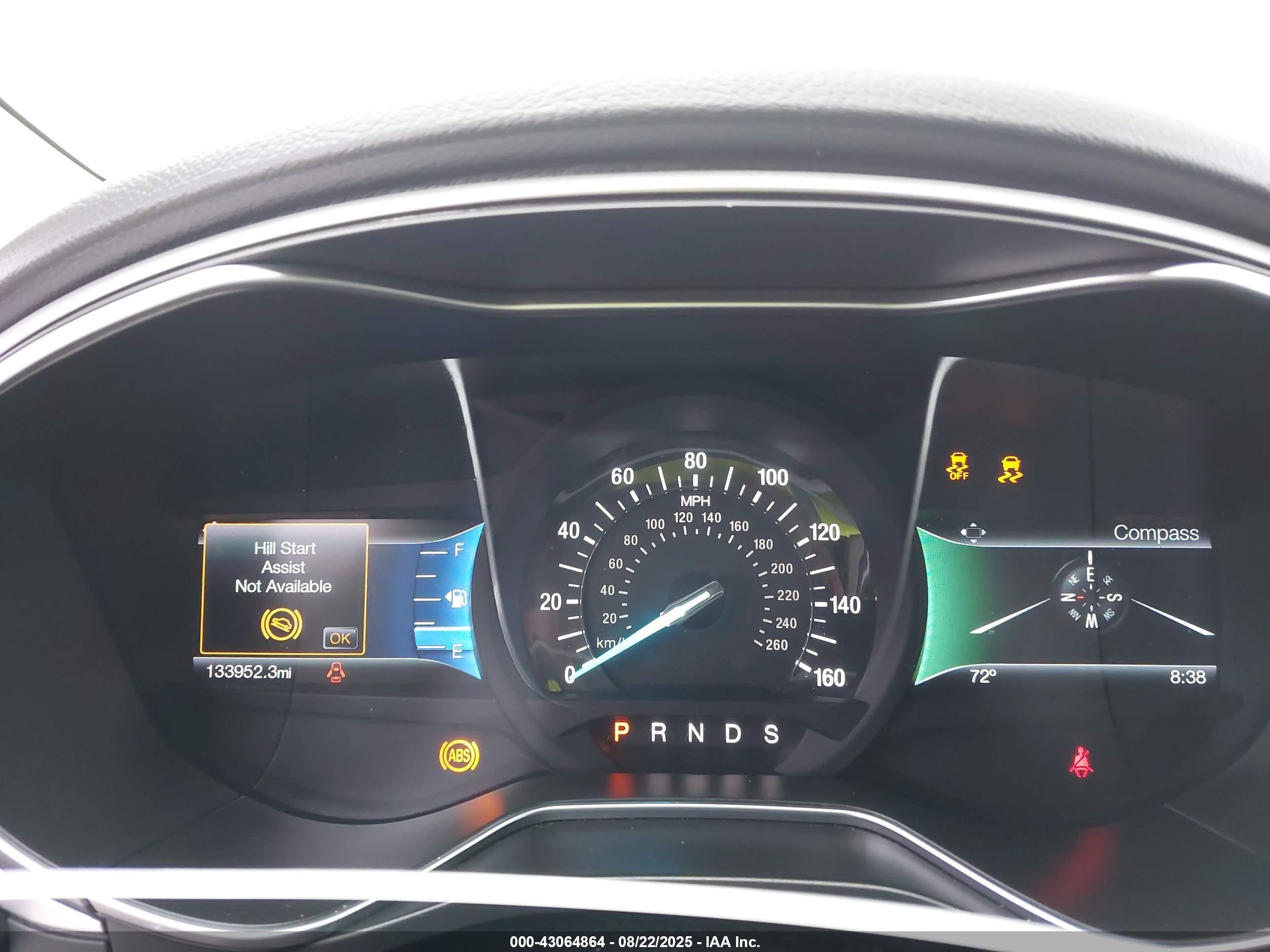 FORD FUSION image 7
