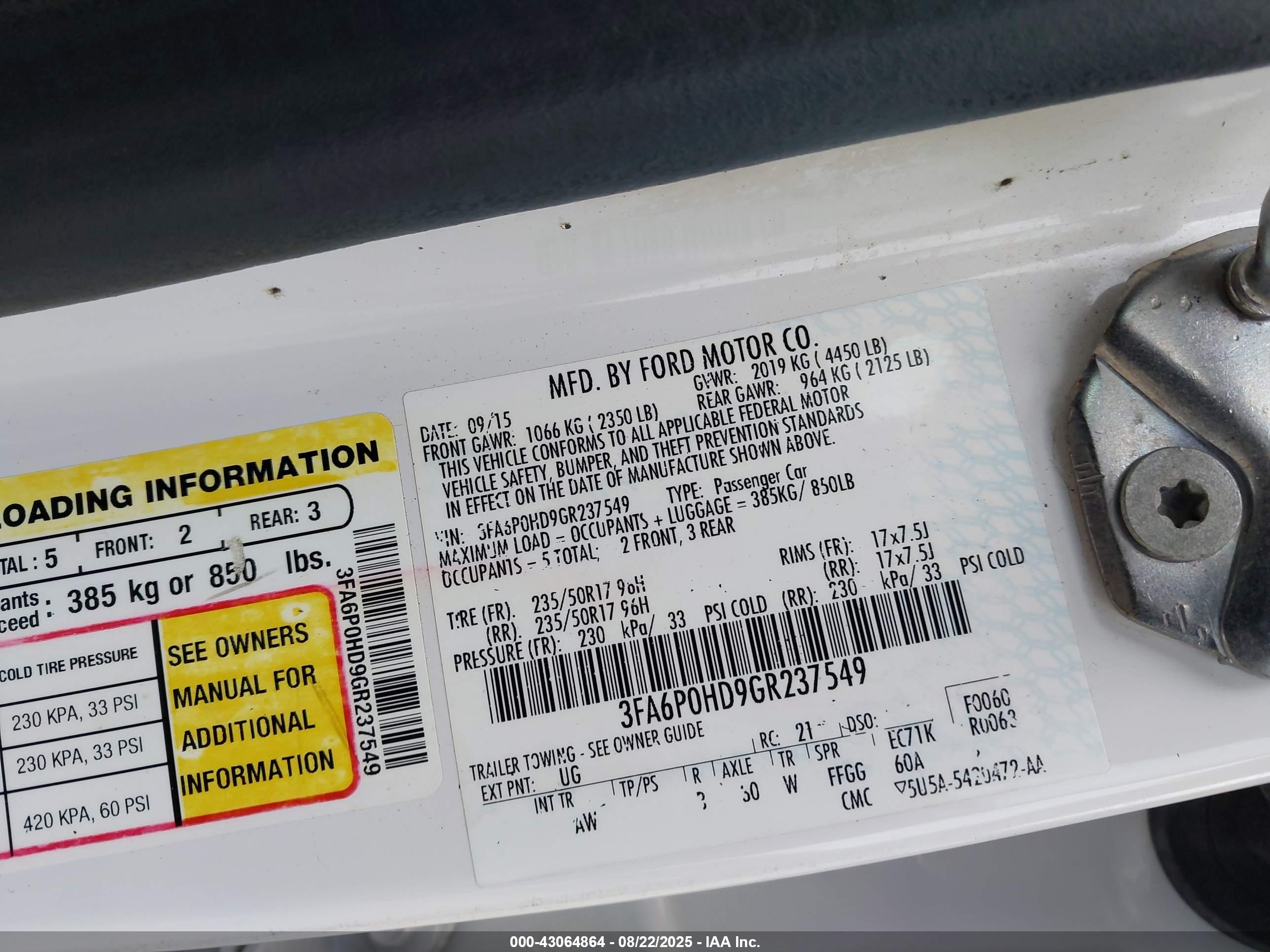 FORD FUSION image 9