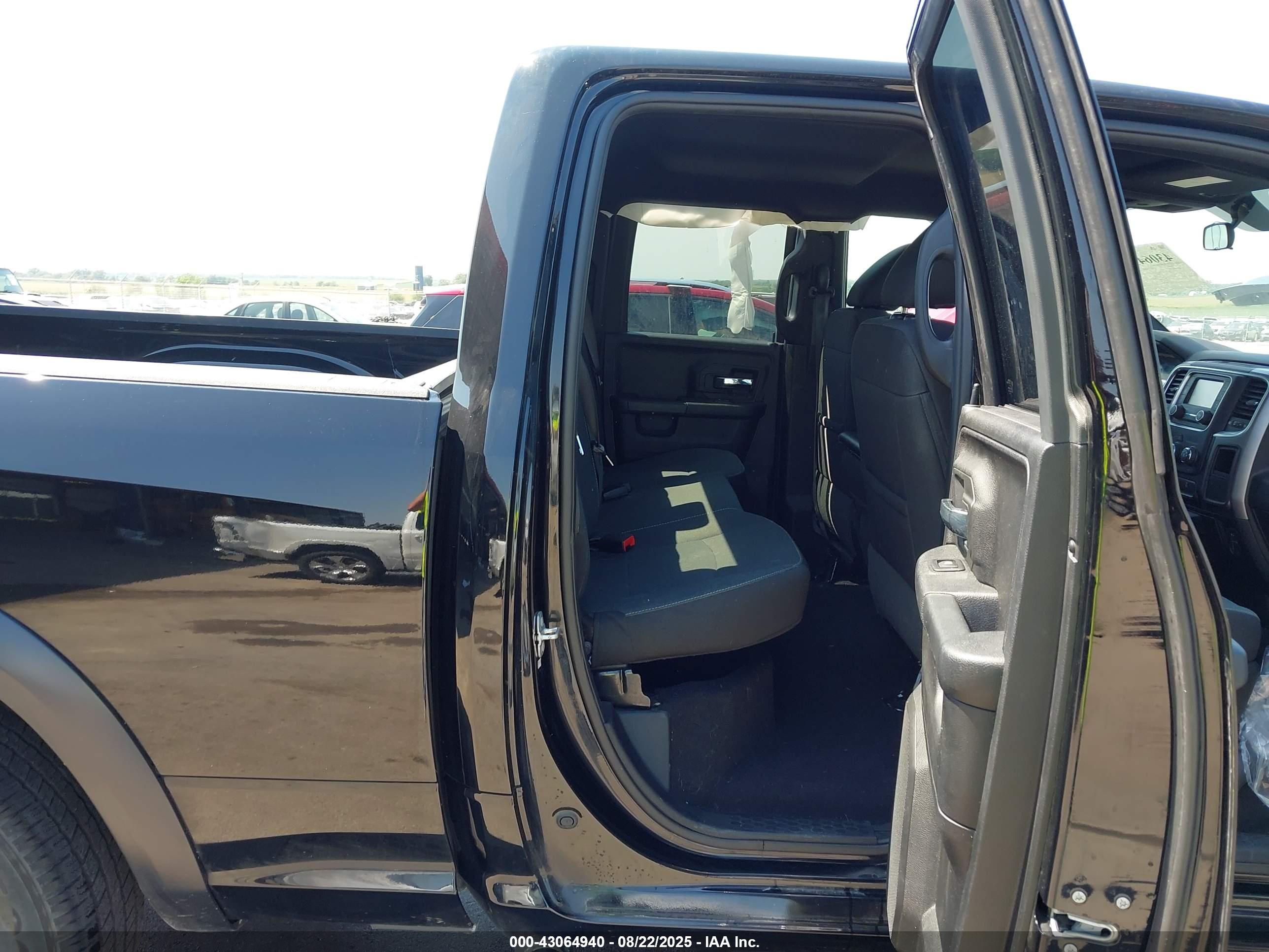 RAM 1500 image 8