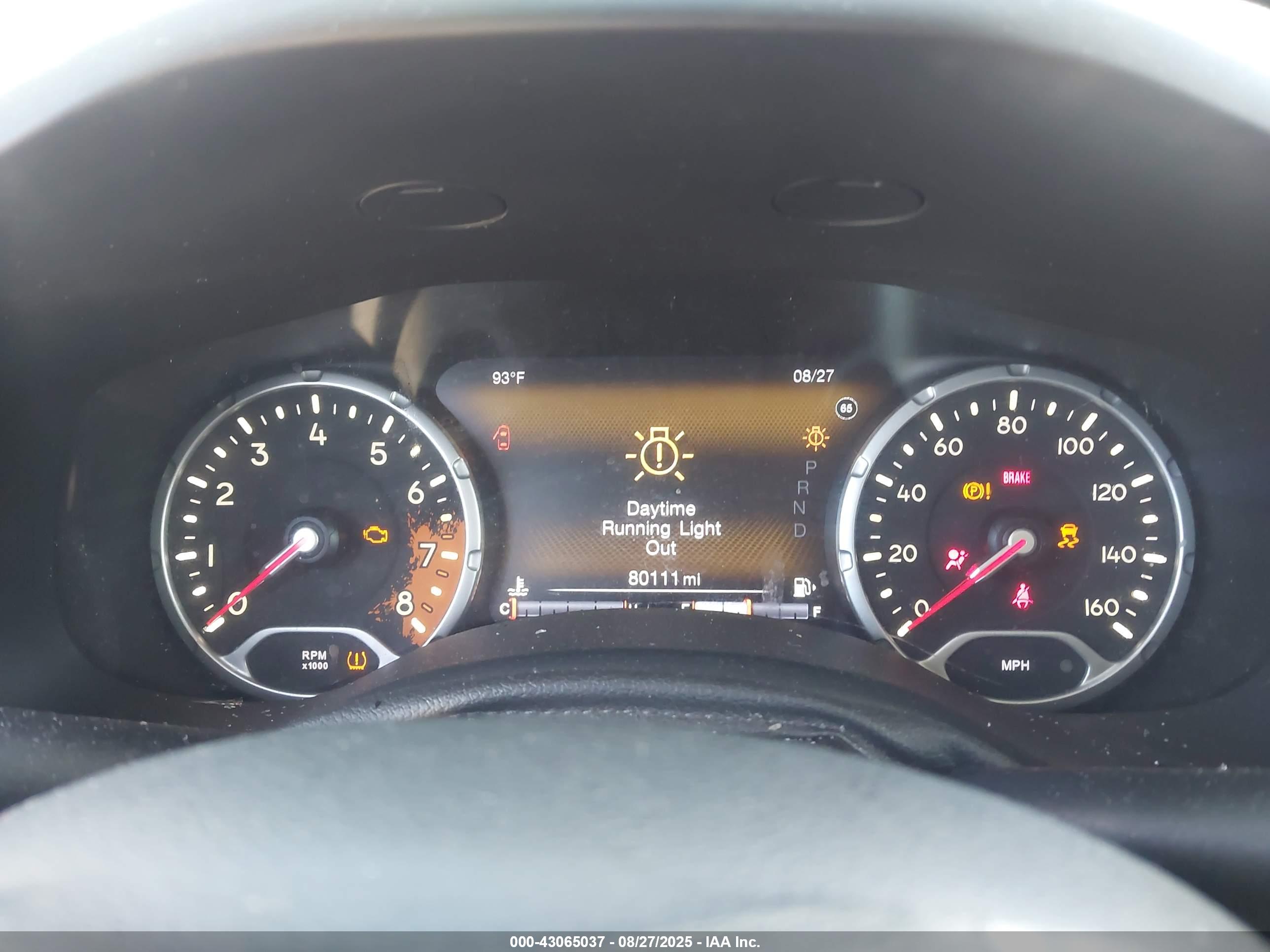 JEEP RENEGADE image 7