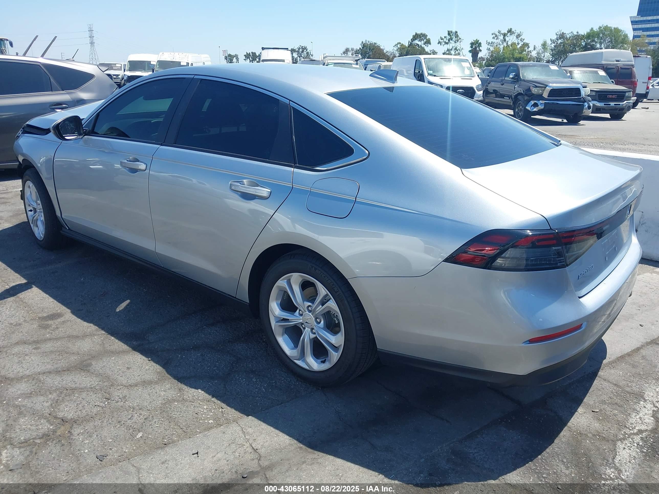 HONDA ACCORD image 3