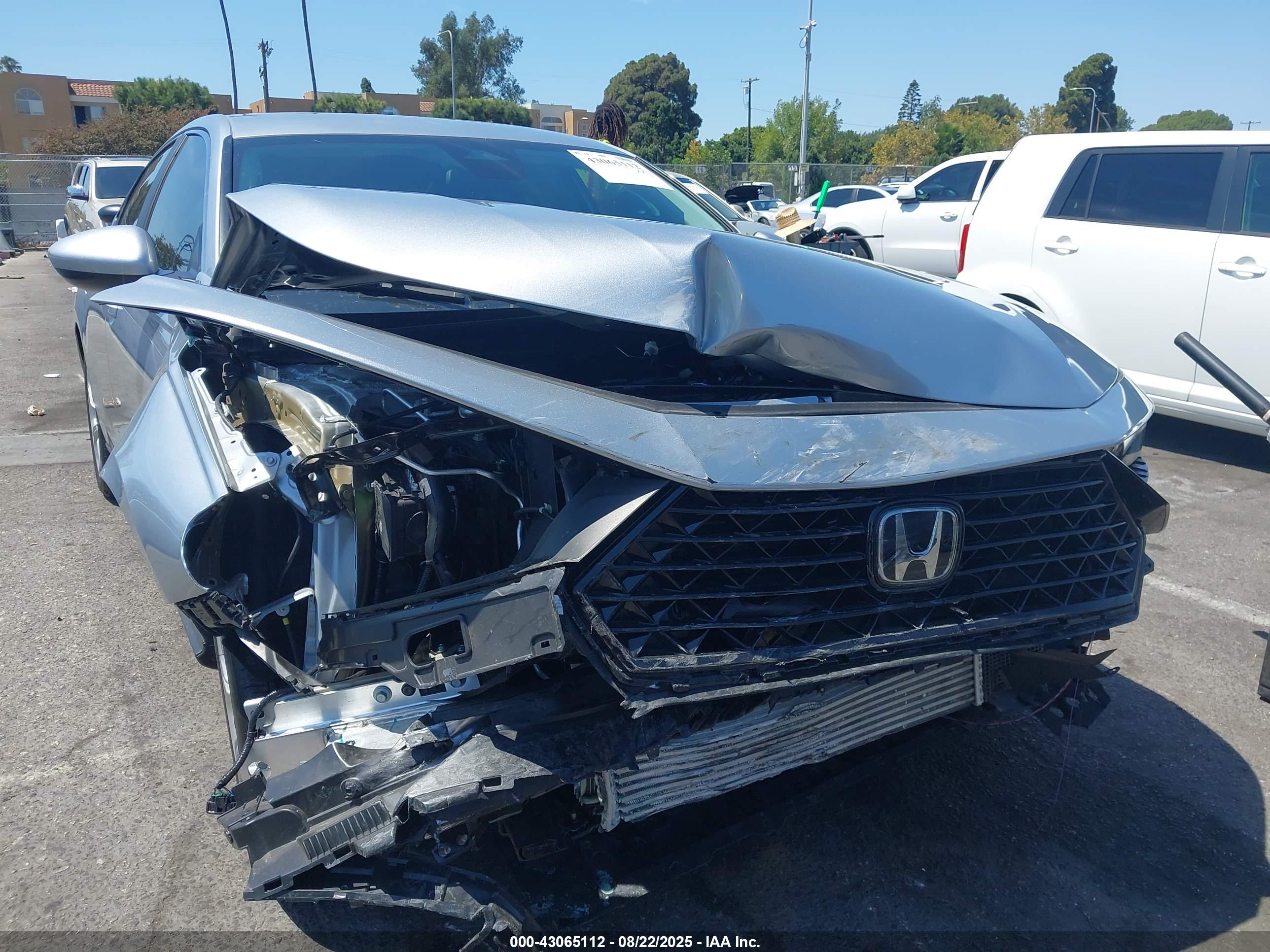 HONDA ACCORD image 6