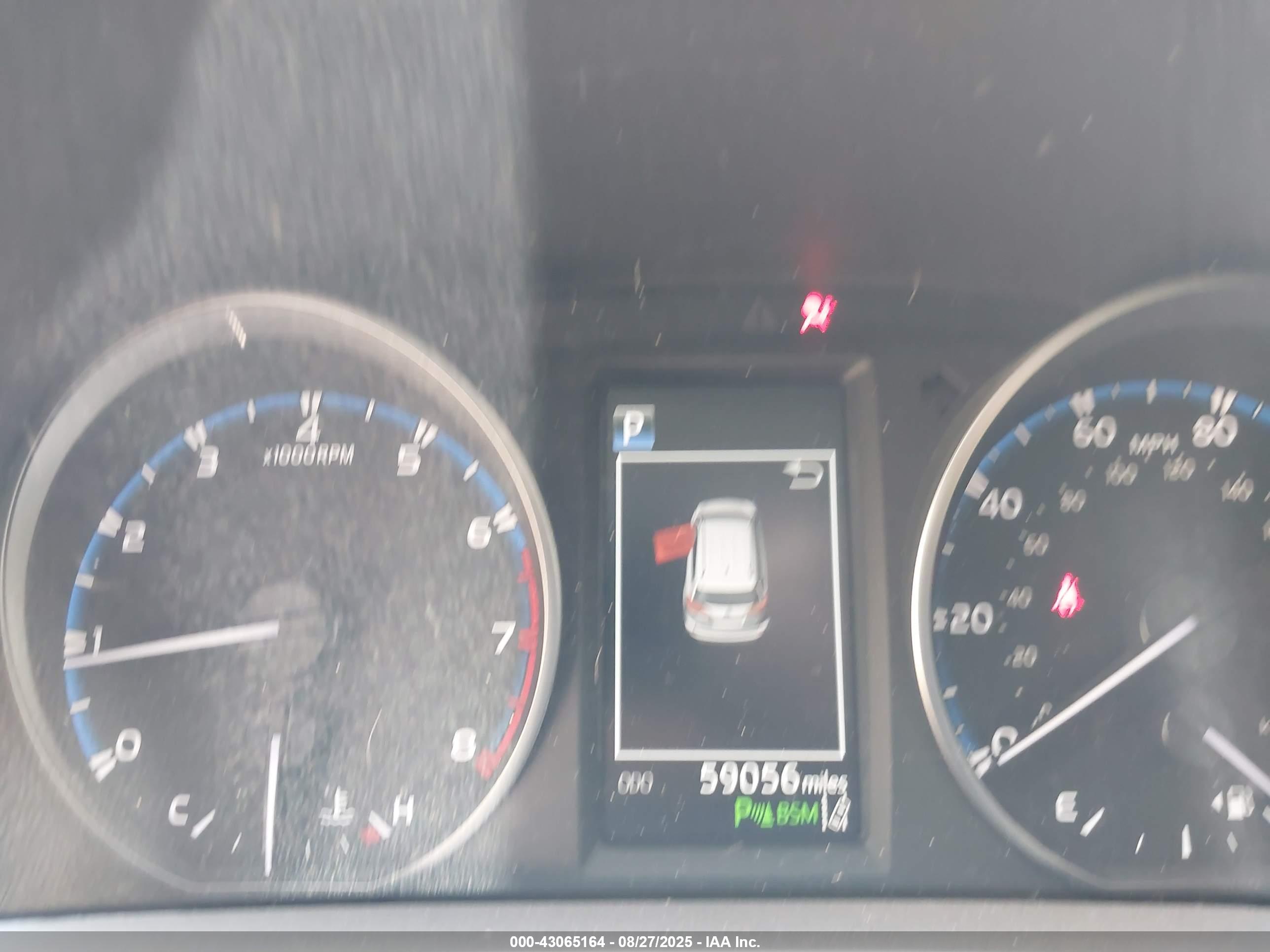 TOYOTA RAV4 image 7