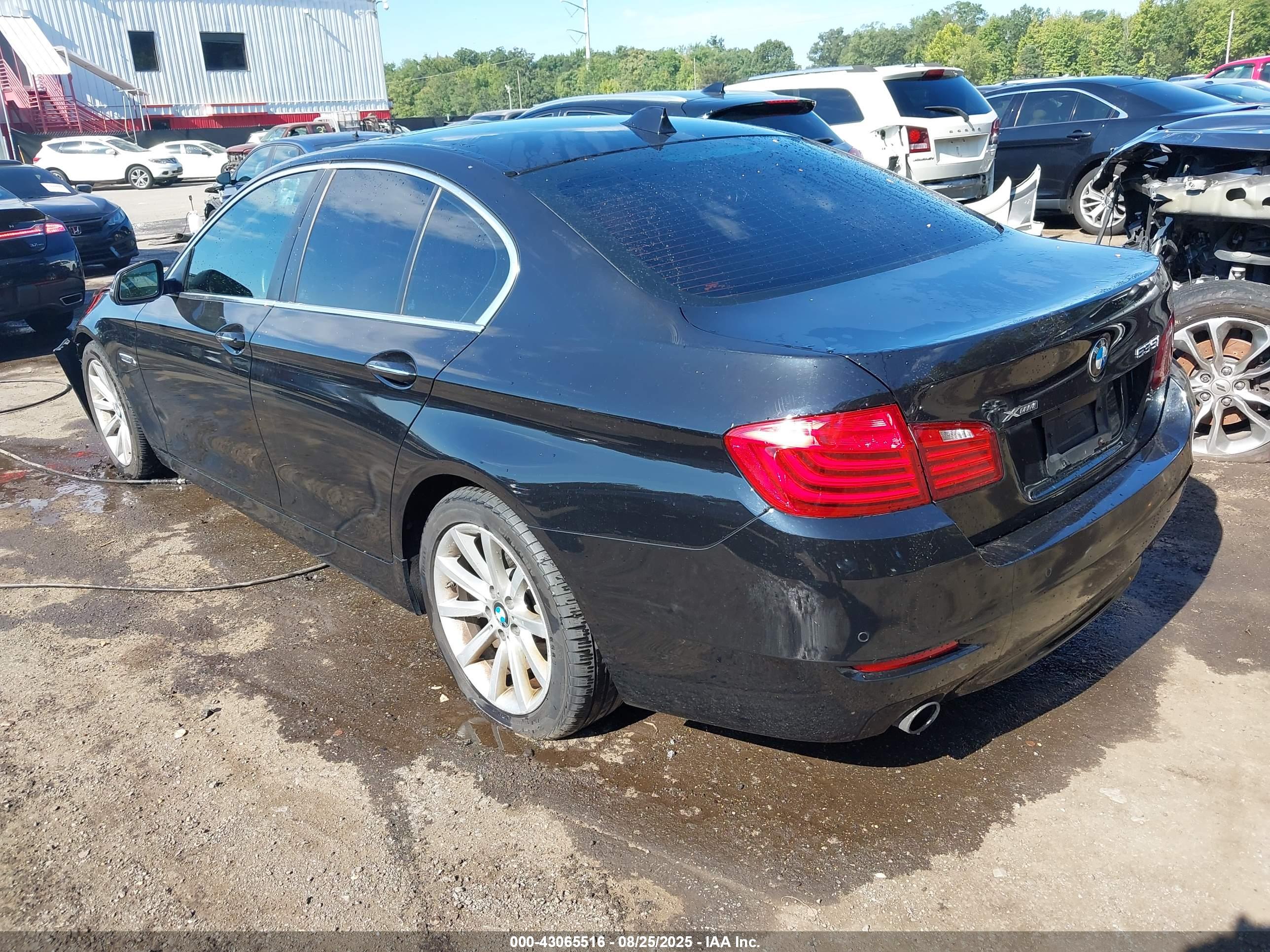 BMW 535I image 3