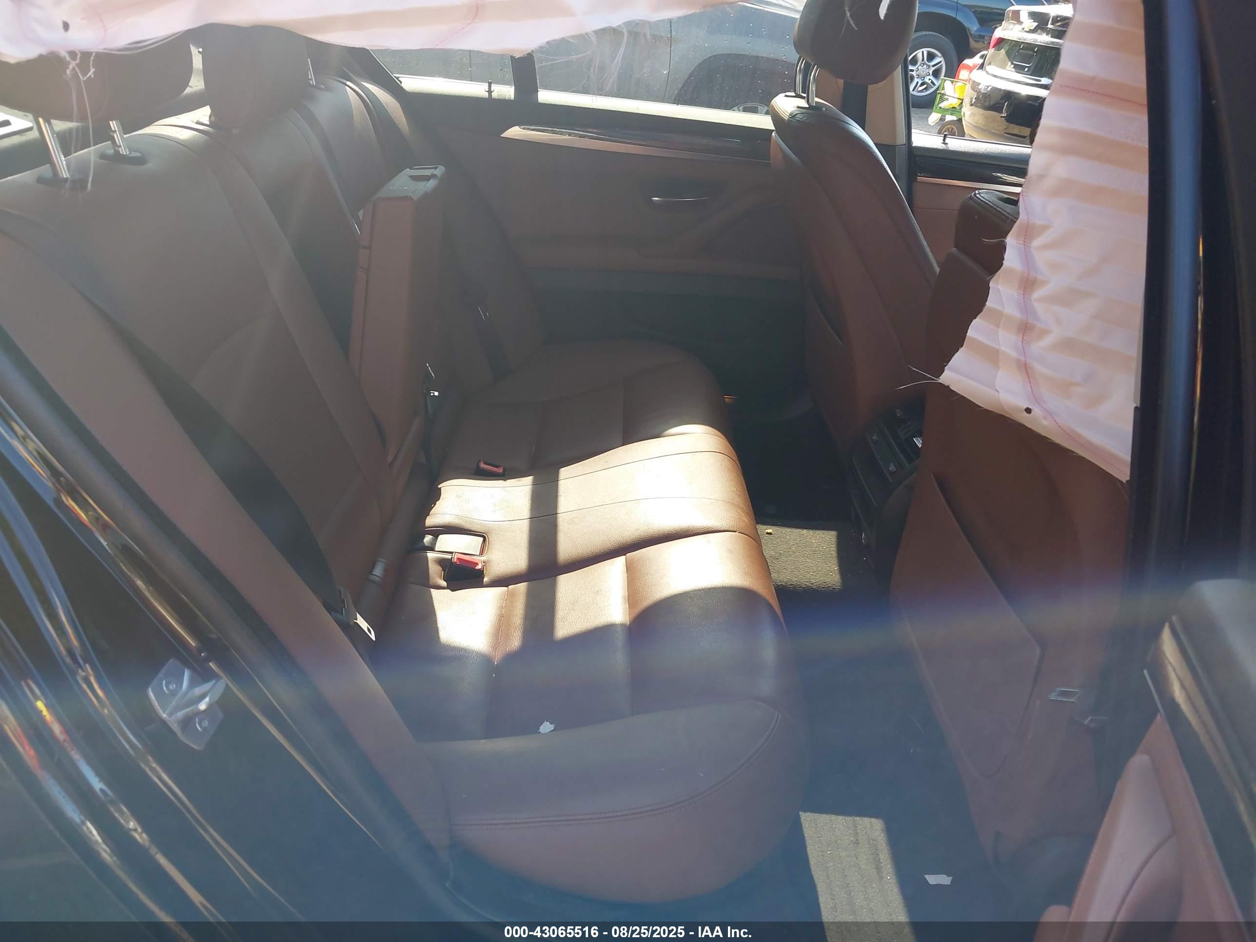 BMW 535I image 8