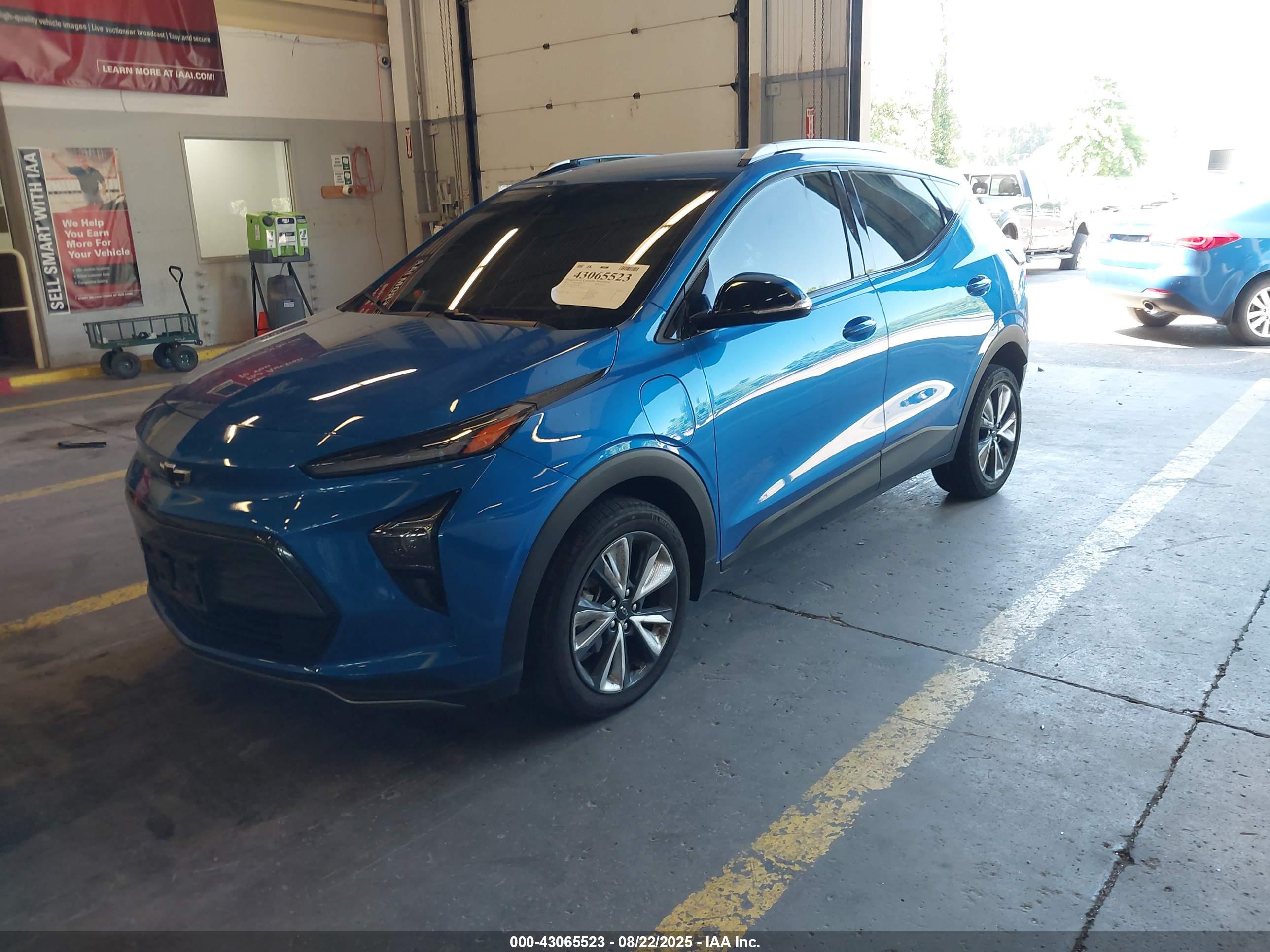CHEVROLET BOLT image 2