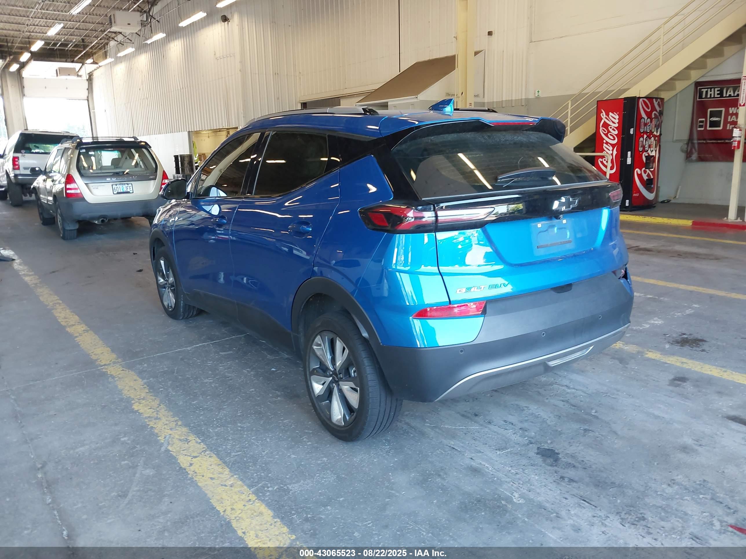 CHEVROLET BOLT image 3