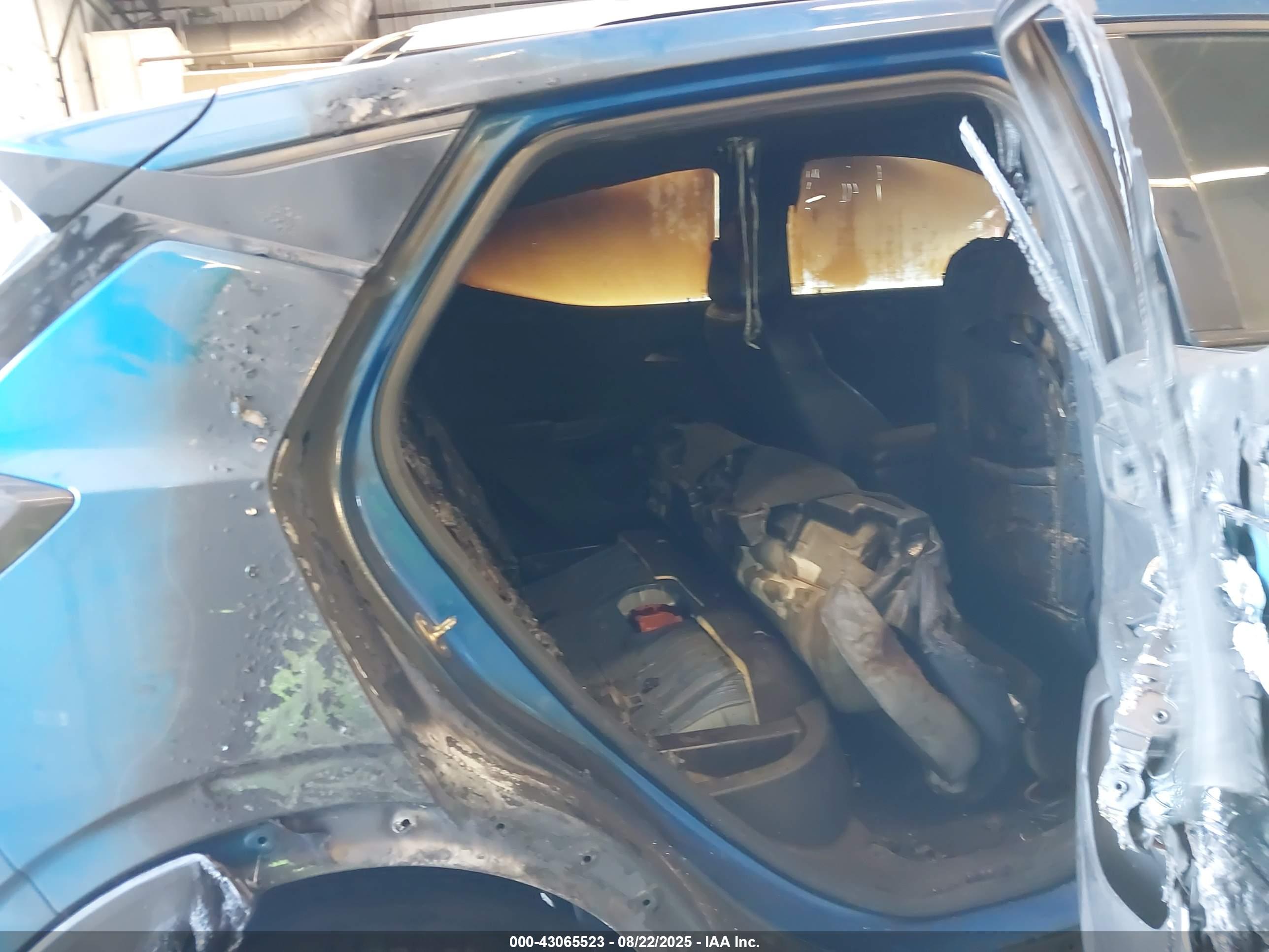 CHEVROLET BOLT image 8