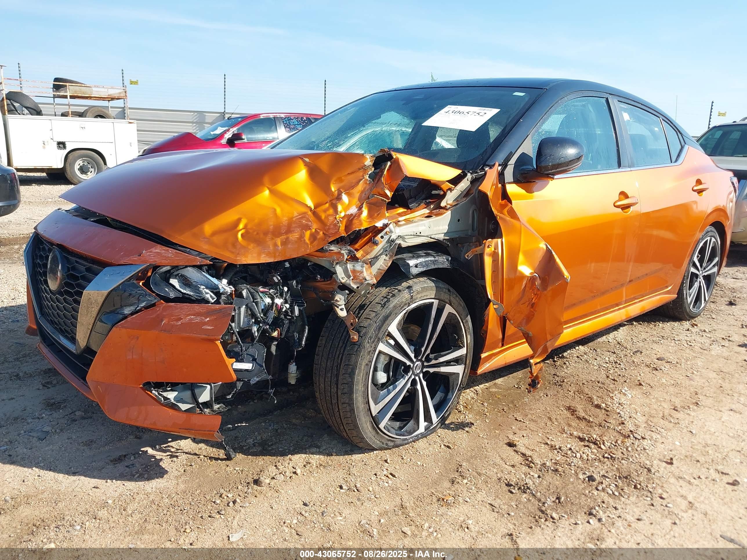 NISSAN SENTRA image 2