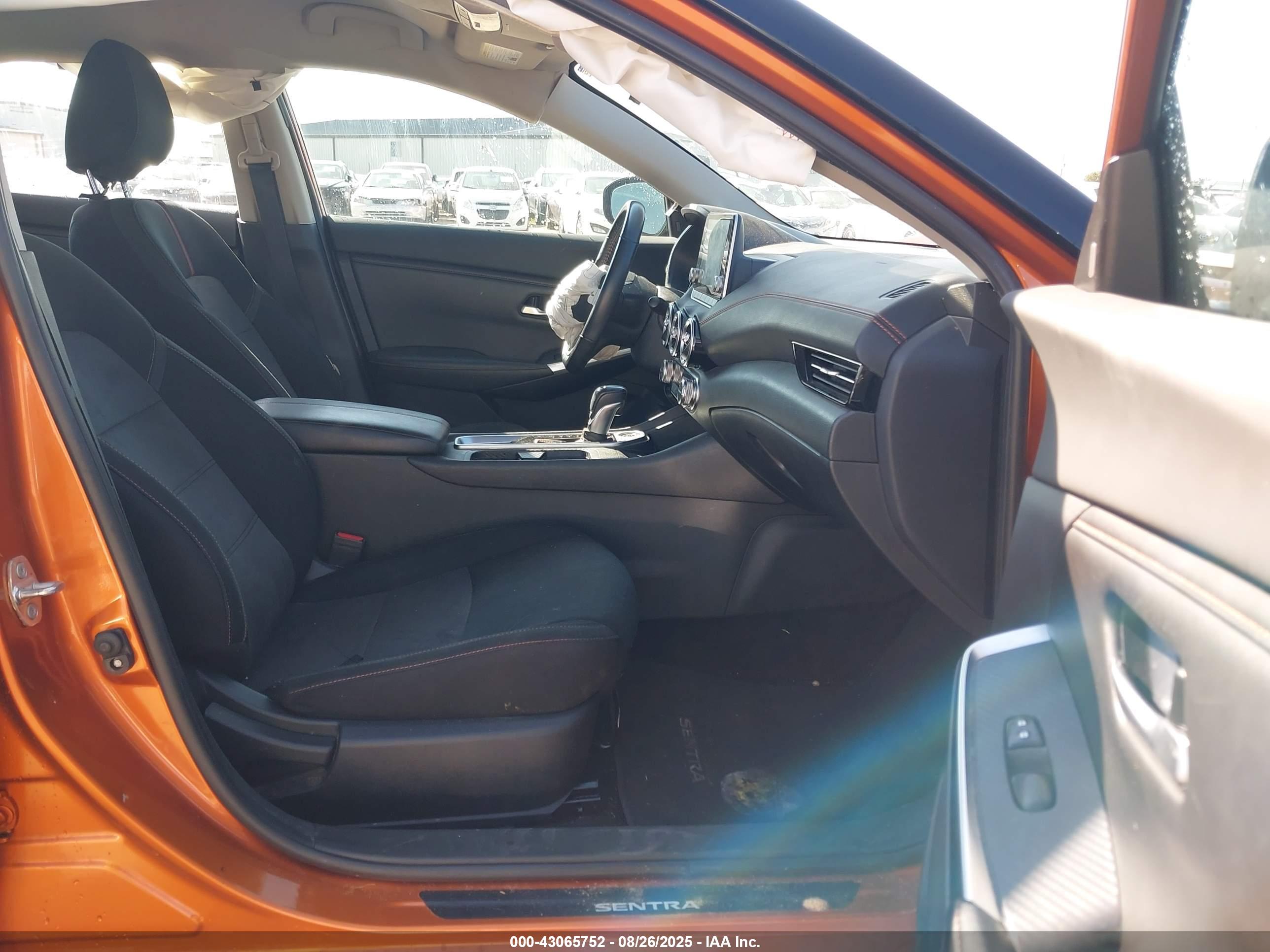 NISSAN SENTRA image 5
