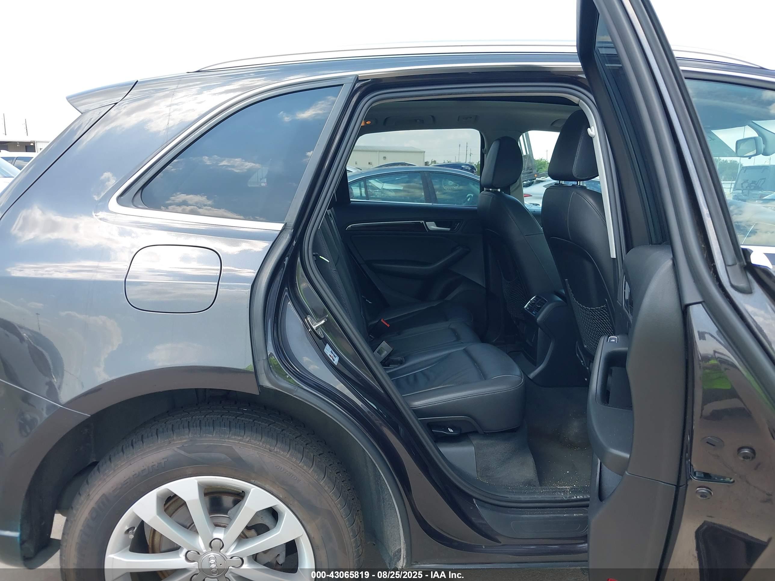 AUDI Q5 image 8
