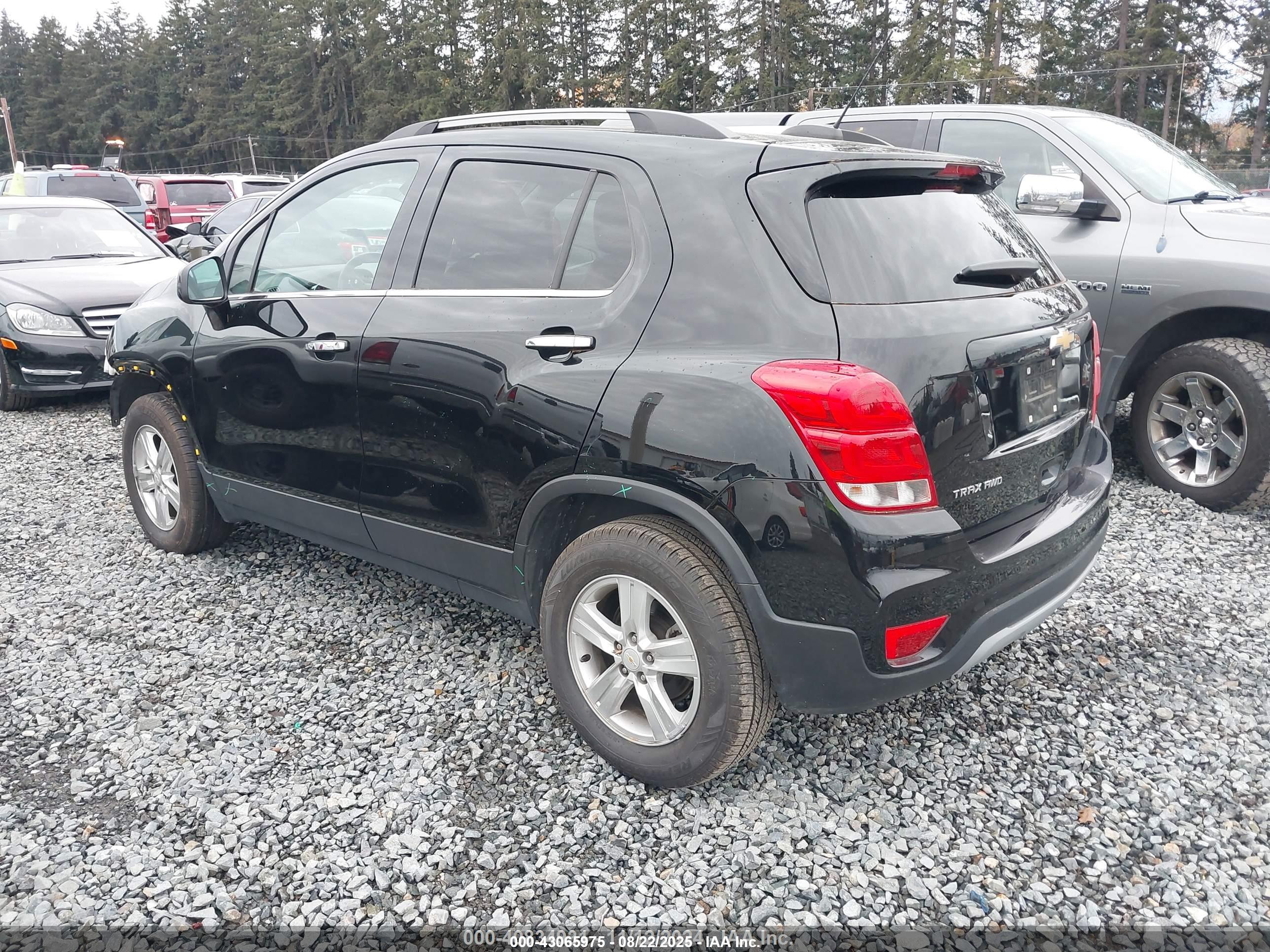CHEVROLET TRAX image 3