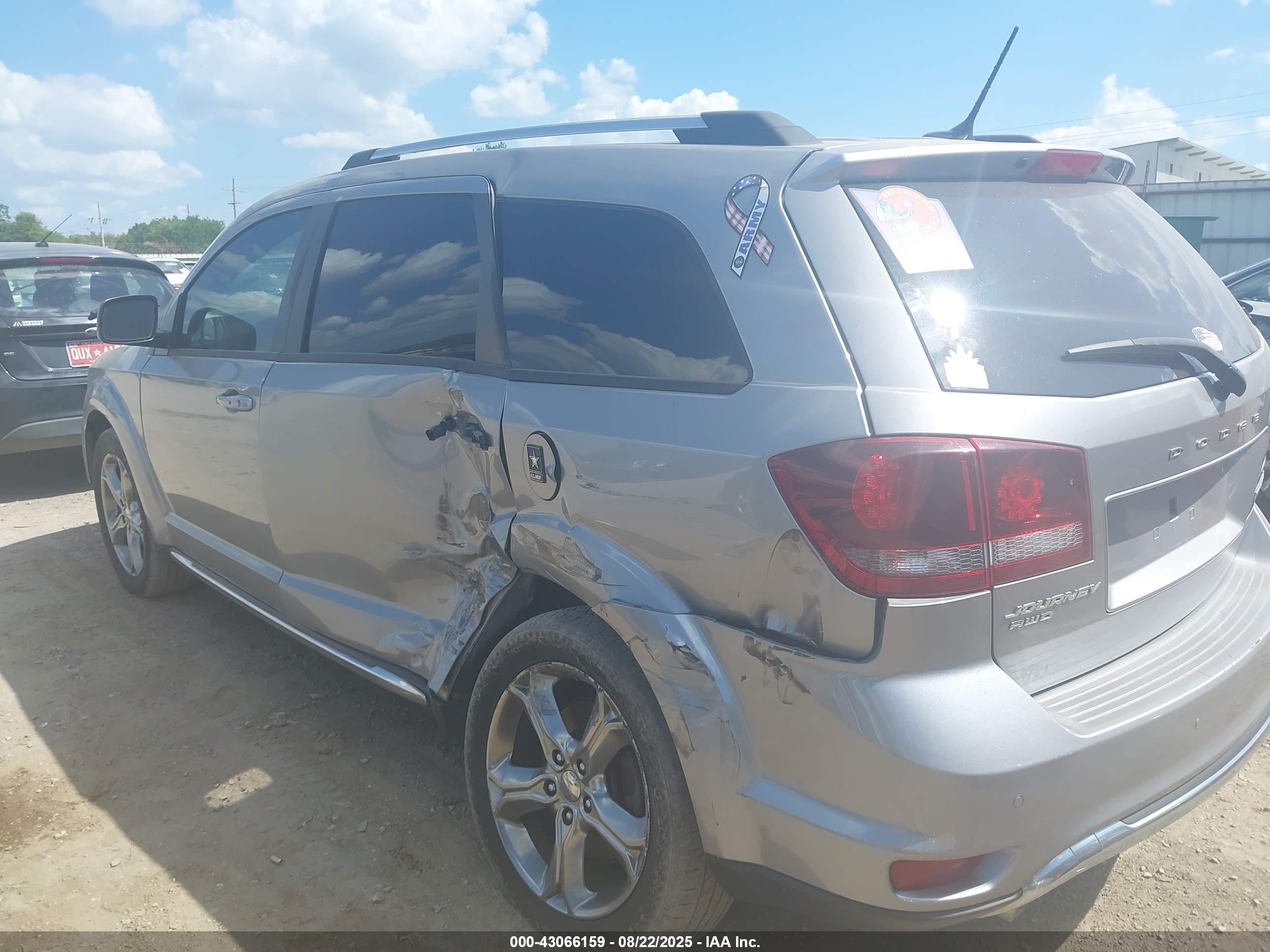 DODGE JOURNEY image 6
