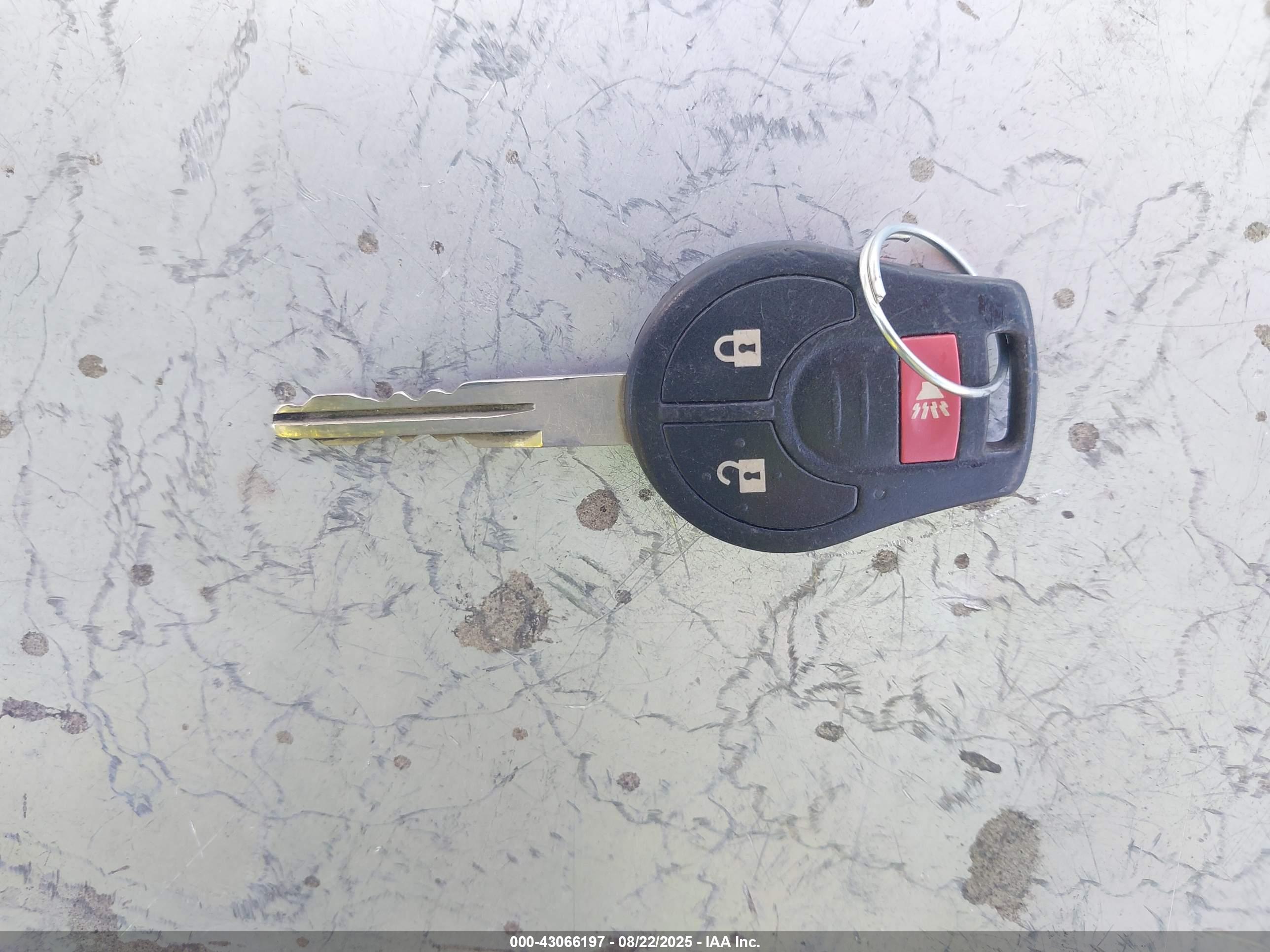 NISSAN ROGUE image 11