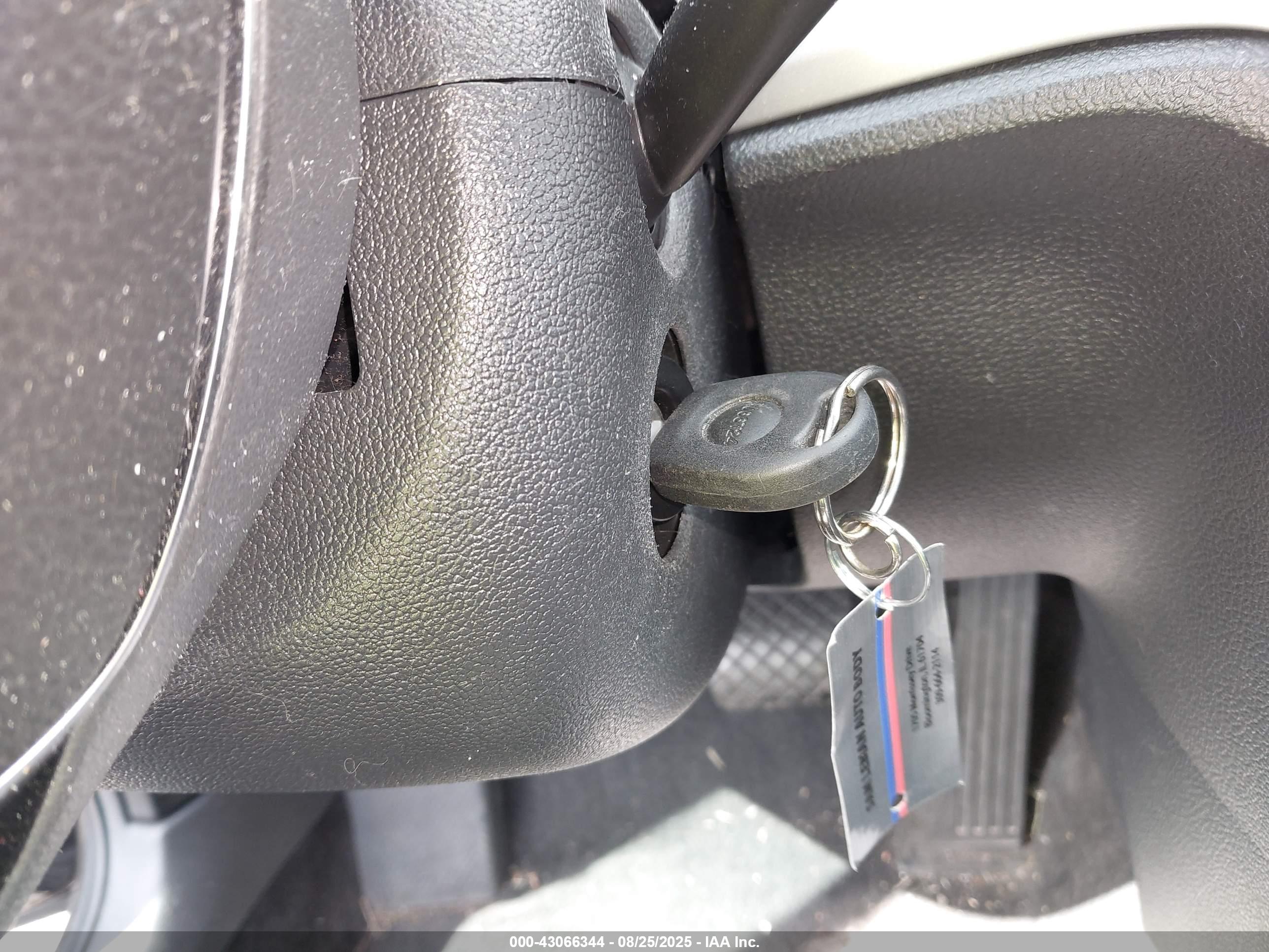 VOLKSWAGEN PASSAT image 11