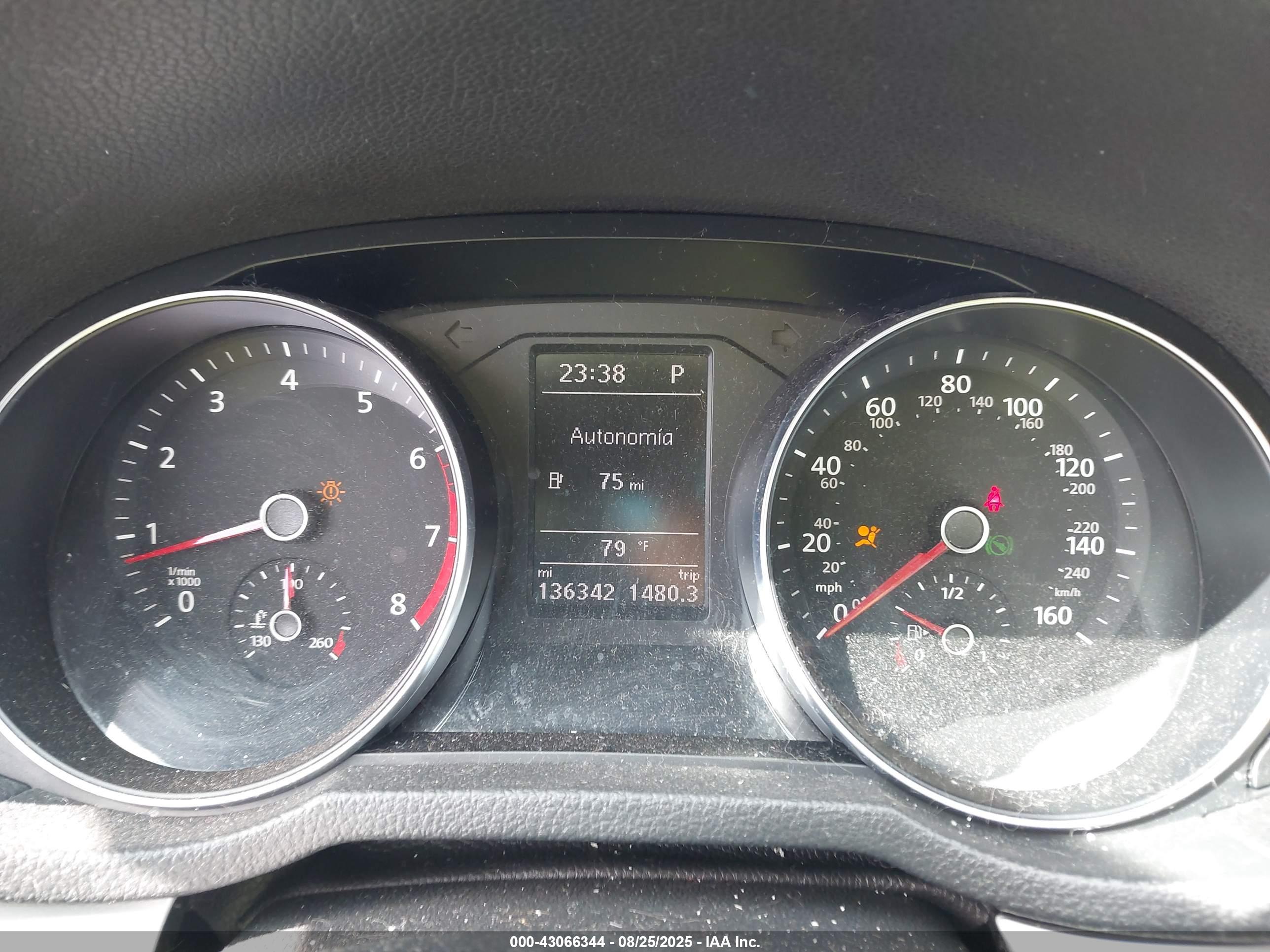 VOLKSWAGEN PASSAT image 7