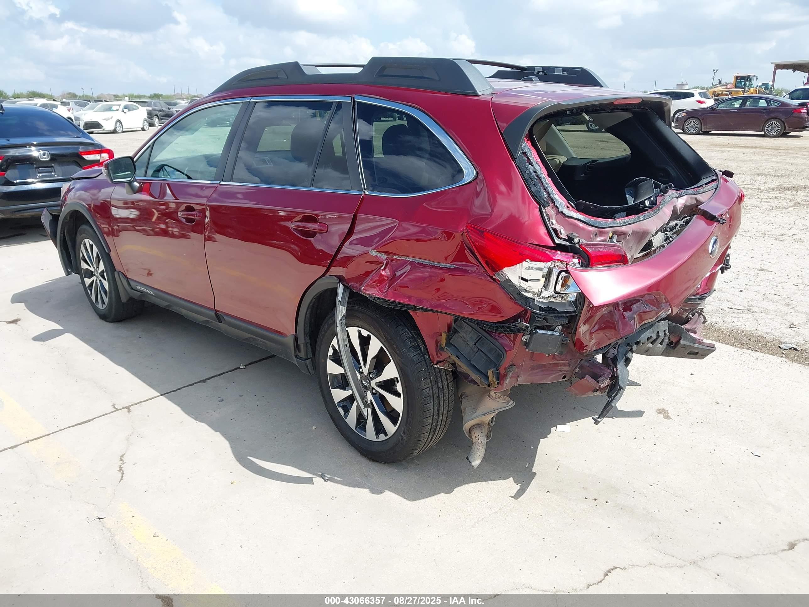 SUBARU OUTBACK image 3