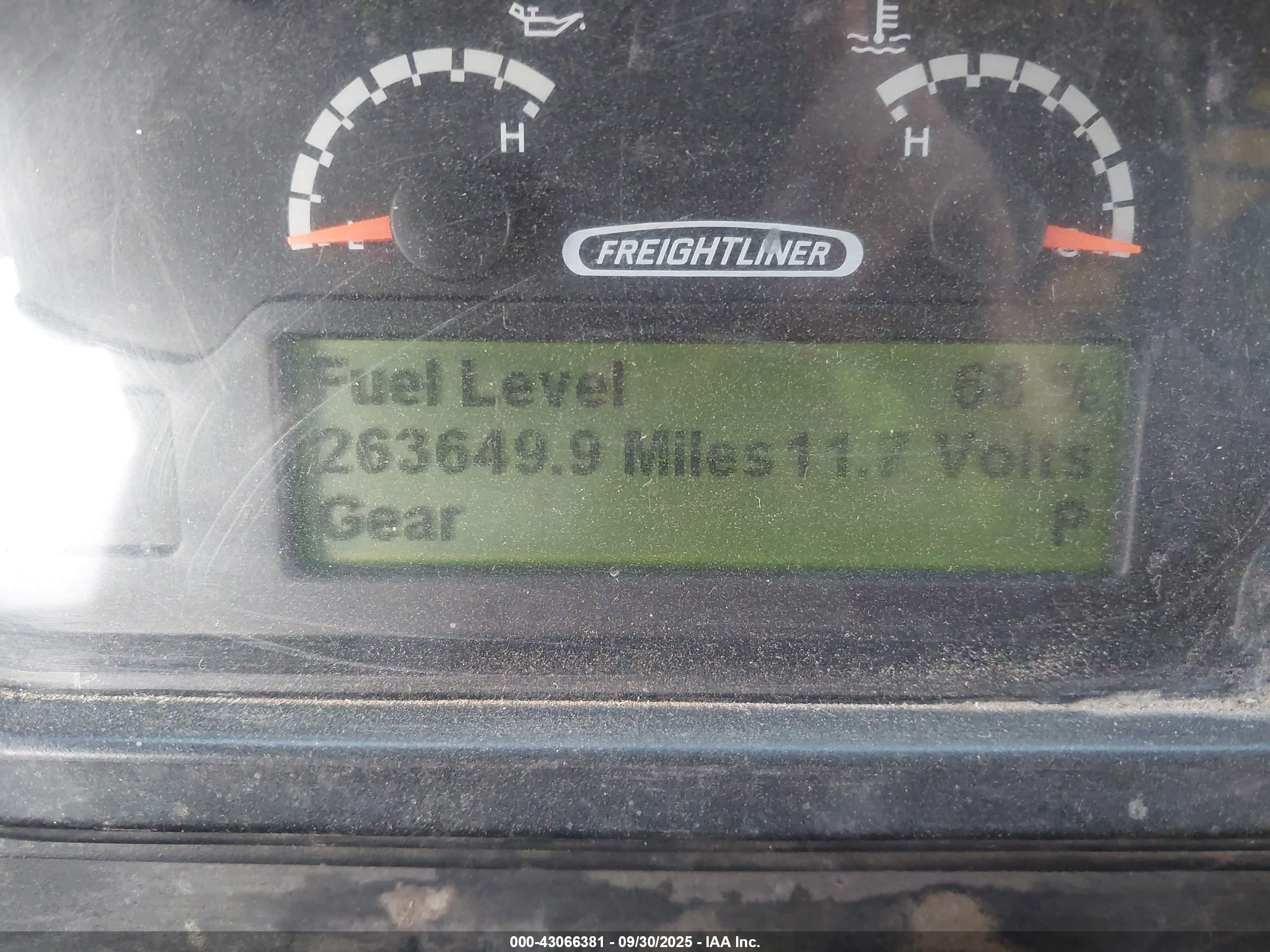 FREIGHTLINER MT45G image 6