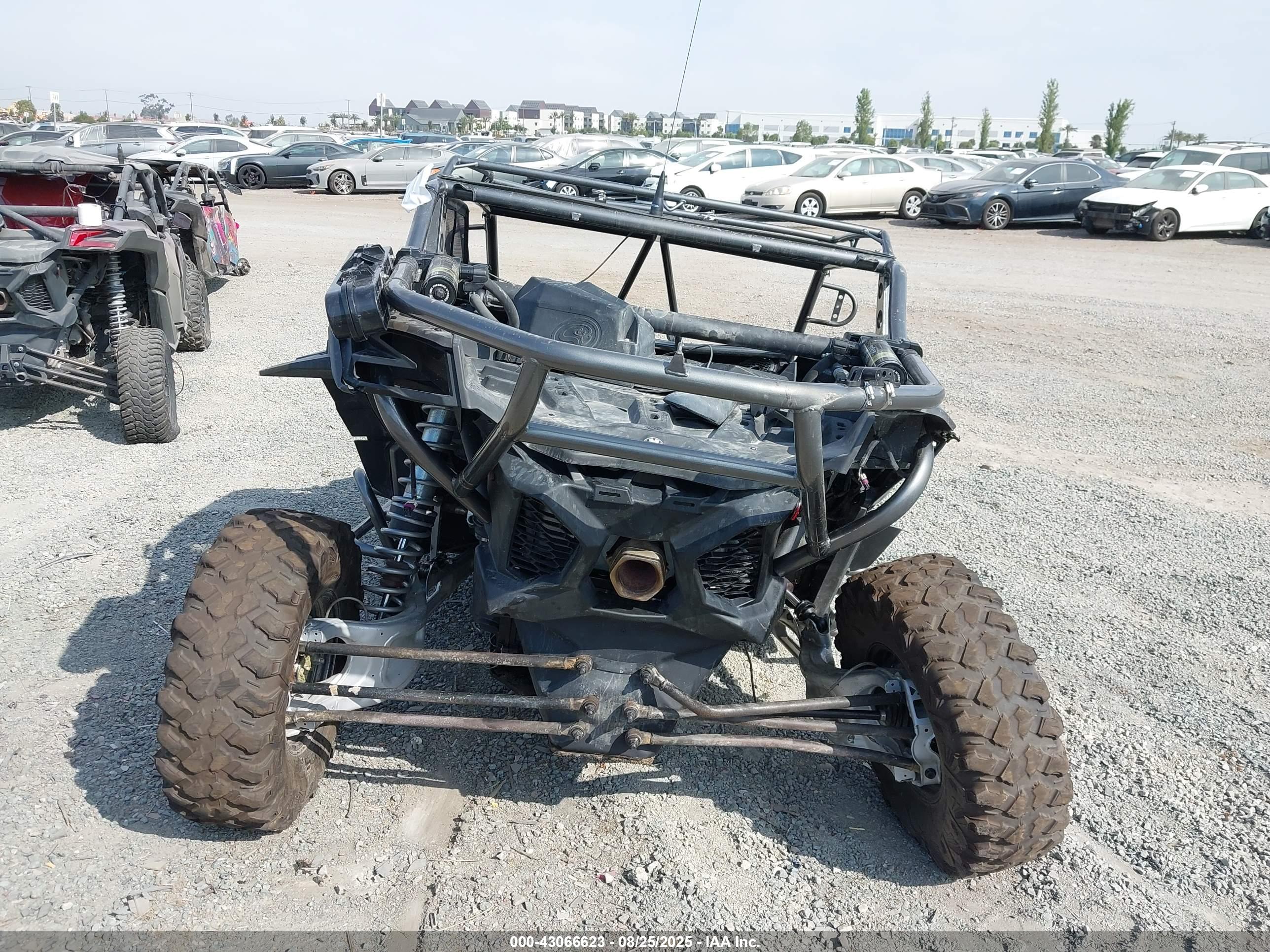 CAN-AM MAVERICK image 6